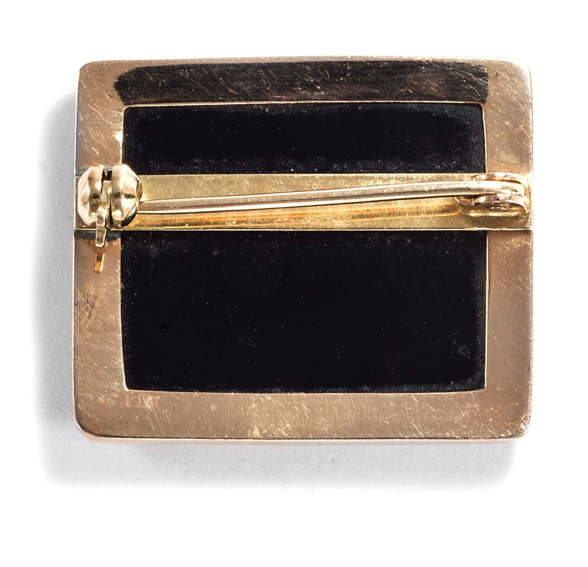 16-1527-Brosche-mit-Mikromosaik-des-Tempels-der-_3