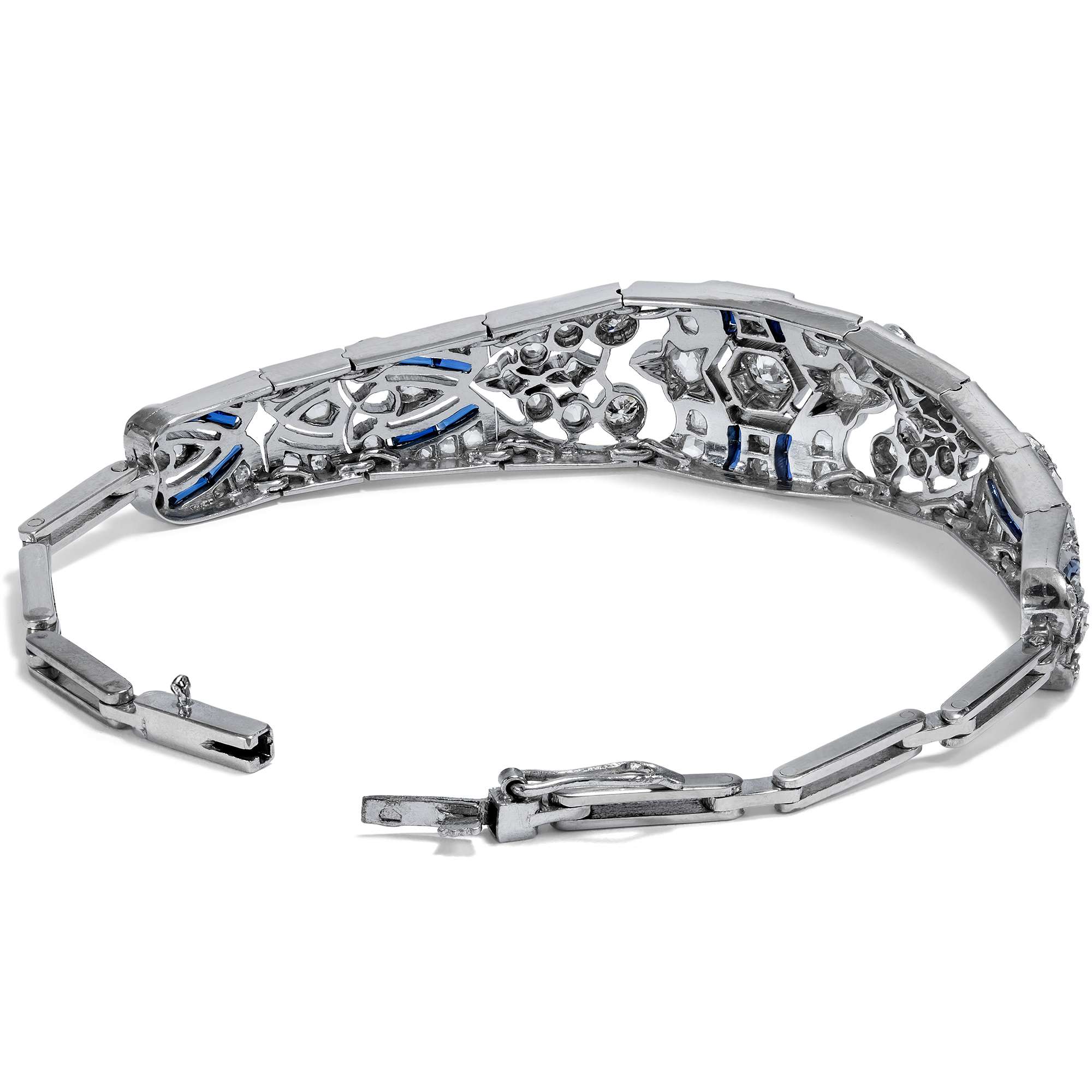 592530-hofer-antikschmuck-Elegantes-Armband-der-Belle-epoque-mit-Diamanten-in-Silber-um-1915-Ein-Diamantgarten_2