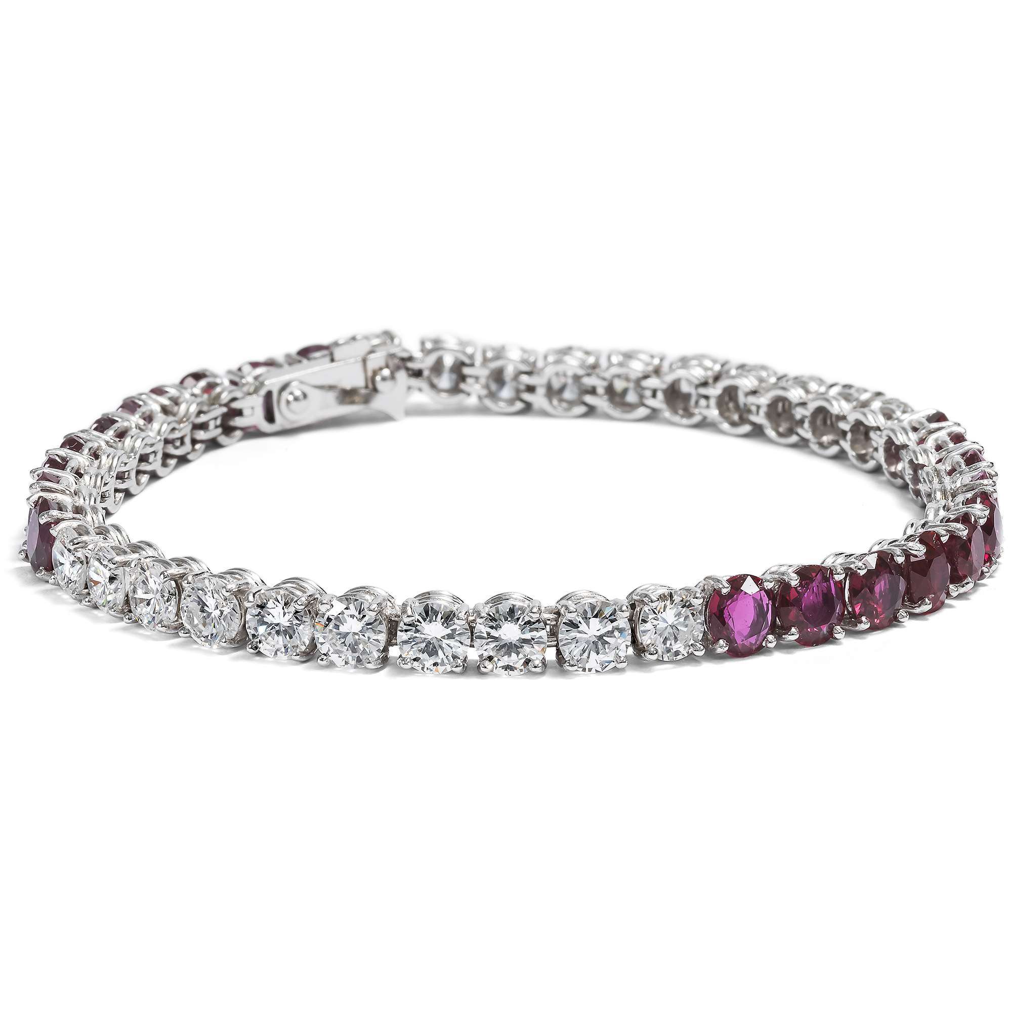 606507-hofer-antikschmuck-Luxurioeses-Riviere-Armband-mit-Diamanten-und-unbehandelten-Rubinen-um-1965-Schneeweiss-und-Rosenrot_3