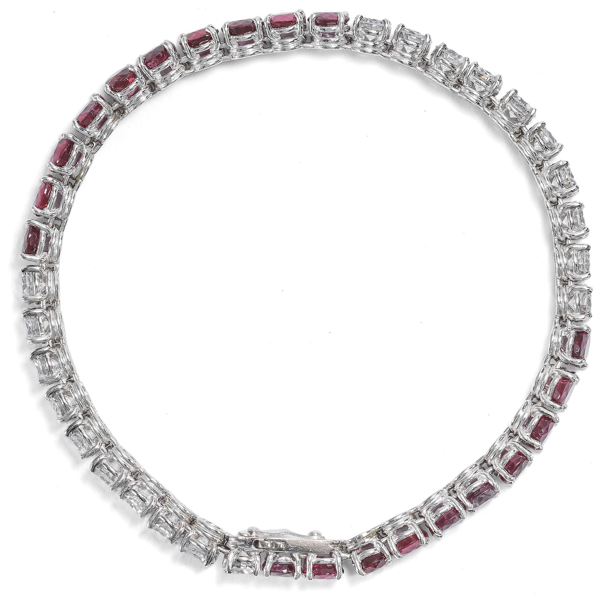 606507-hofer-antikschmuck-Luxurioeses-Riviere-Armband-mit-Diamanten-und-unbehandelten-Rubinen-um-1965-Schneeweiss-und-Rosenrot_9