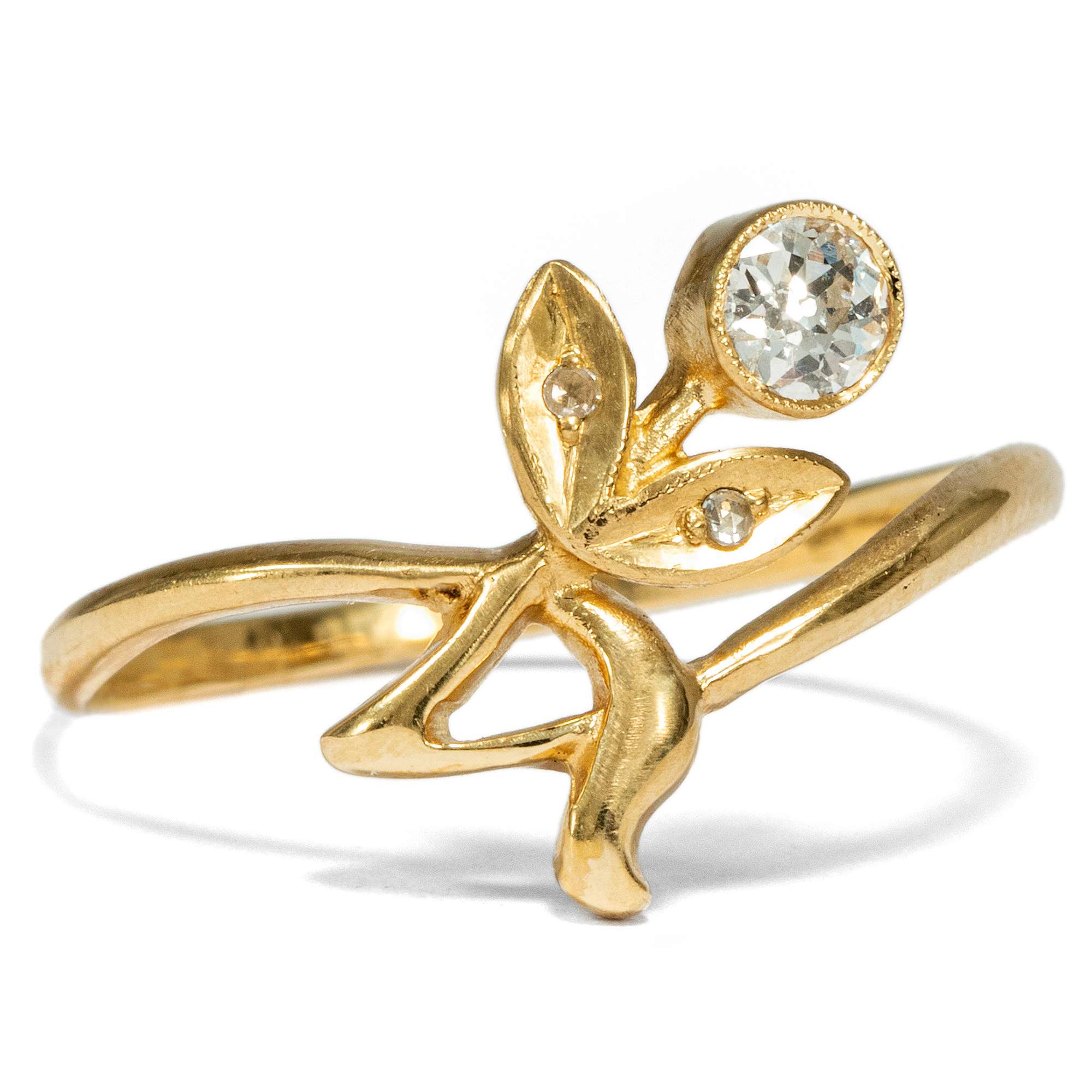 610547-hofer-antikschmuck-Goldring-in-Jugendstil-Formen-mit-Altschliff-Diamant-aus-unserer-Werkstatt-Fruehjahrserwachen