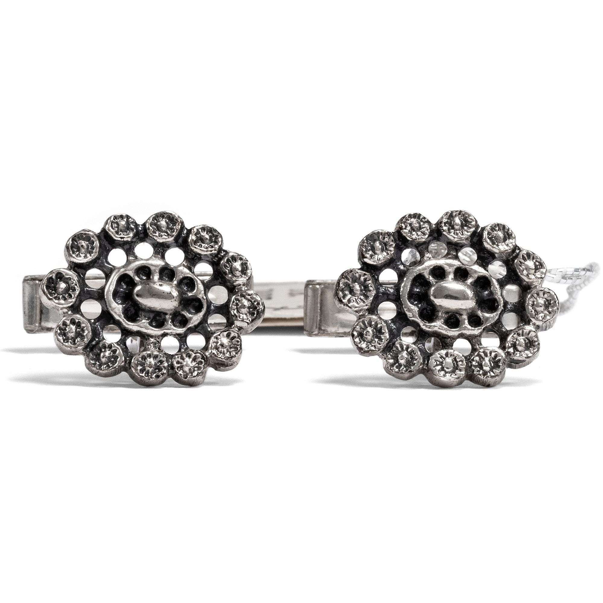 615219-hofer-antikschmuck-Huebsche-Manschettenknoepfe-mit-Elementen-des-18-Jahrhunderts-Blachian-um-1960-Historische-Rosetten