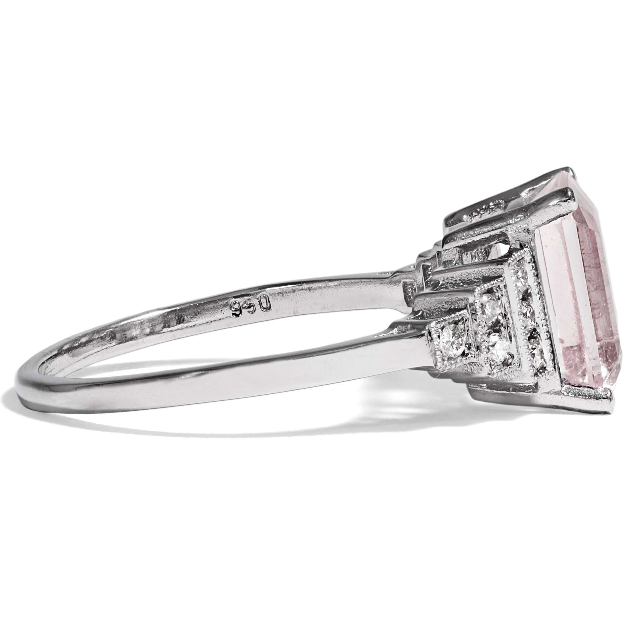 615878-hofer-antikschmuck-Eleganter-Platin-Ring-mit-Morganit-und-Diamanten-aus-unserer-Werkstatt-Rosenbluete_10