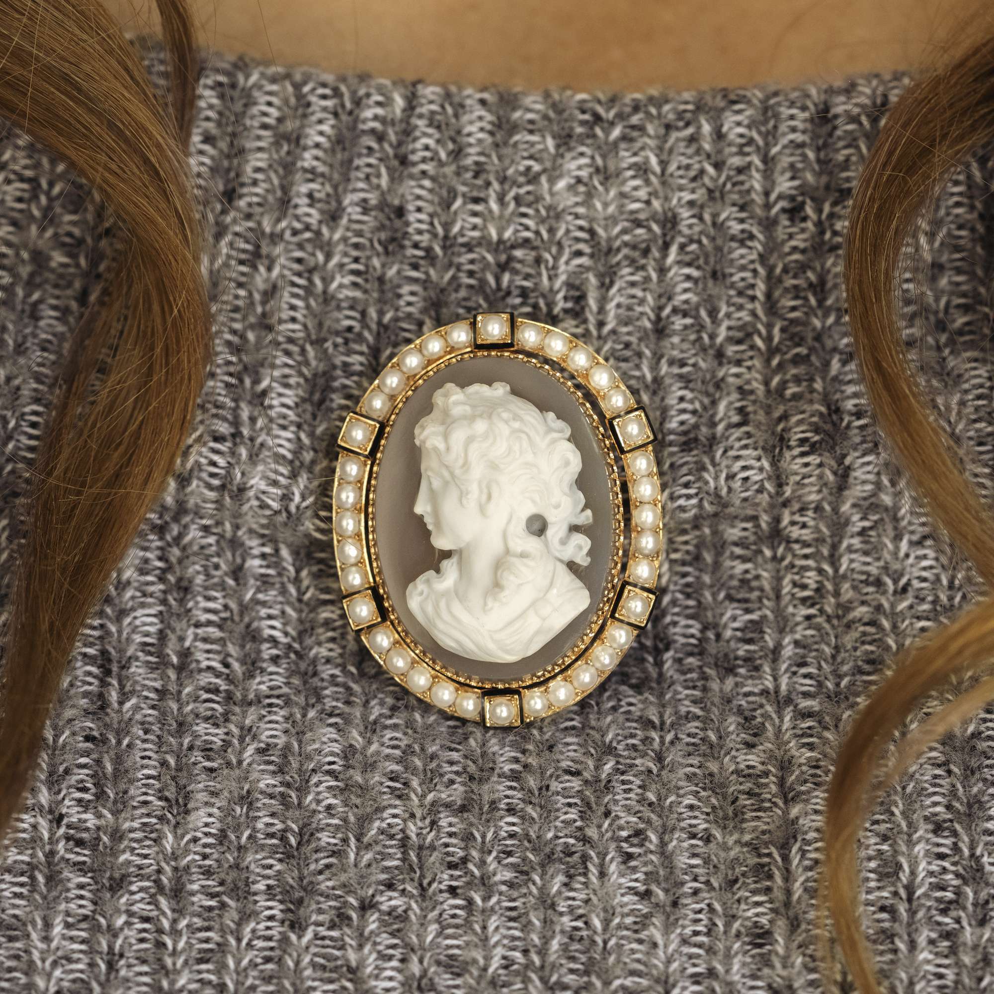 Alexander Gehring für Hofer Antikschmuck