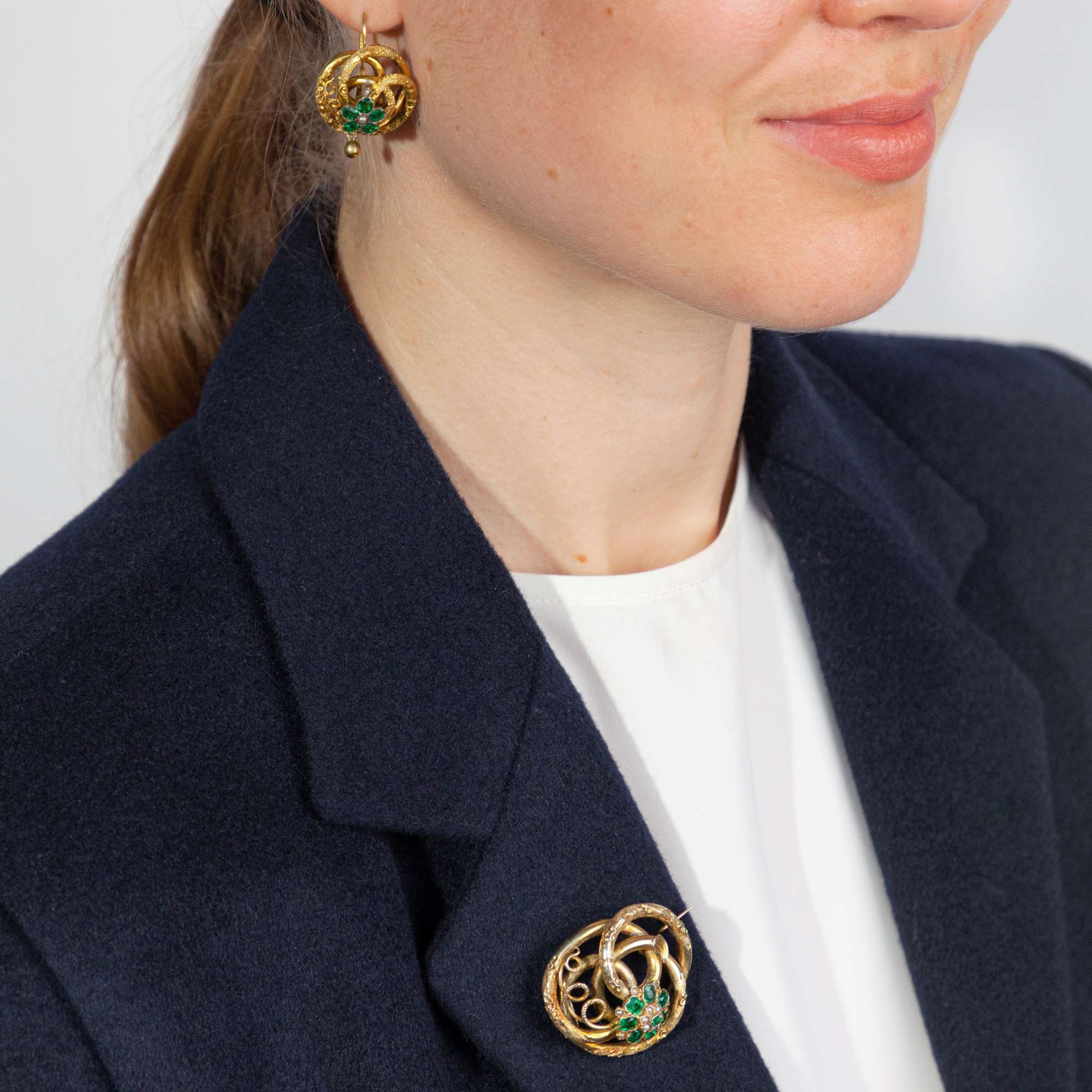 618268-hofer-antikschmuck-Seltene-Demi-Parure-des-Biedermeier-Deutschland-um-1850-Back-to-Nature_6