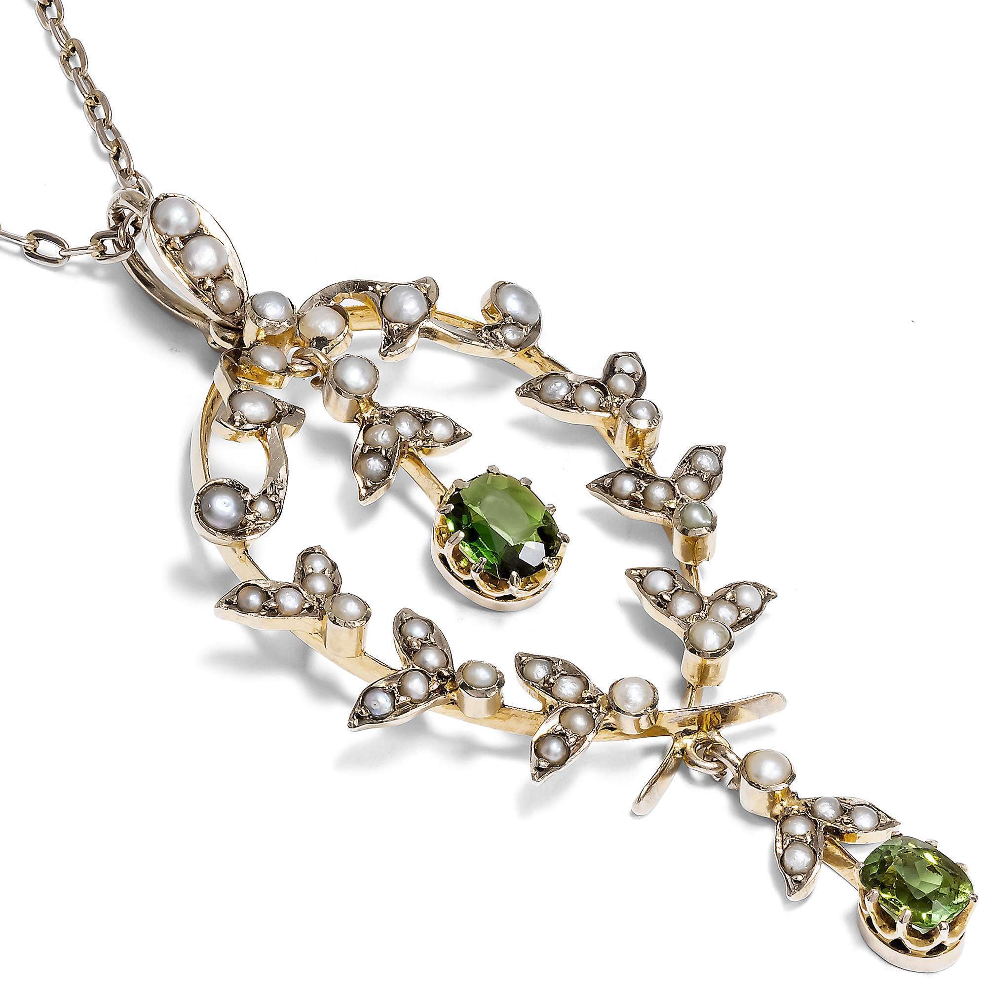 622639-hofer-antikschmuck-Edwardianischer-Anhaenger-mit-Peridot-und-Perlen-in-Gold-Grossbritannien-um-1905-a-la-Cleopatra_4