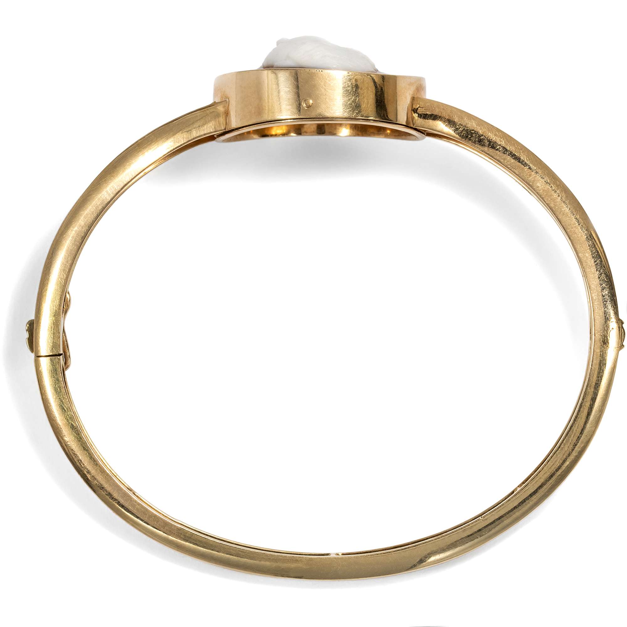 622728-hofer-antikschmuck-Viktorianischer-Gold-Armreif-mit-Muschelkamee-eines-Gentleman-Italien-England-um-1890-Wenn-einer-eine-Reise-tut_1