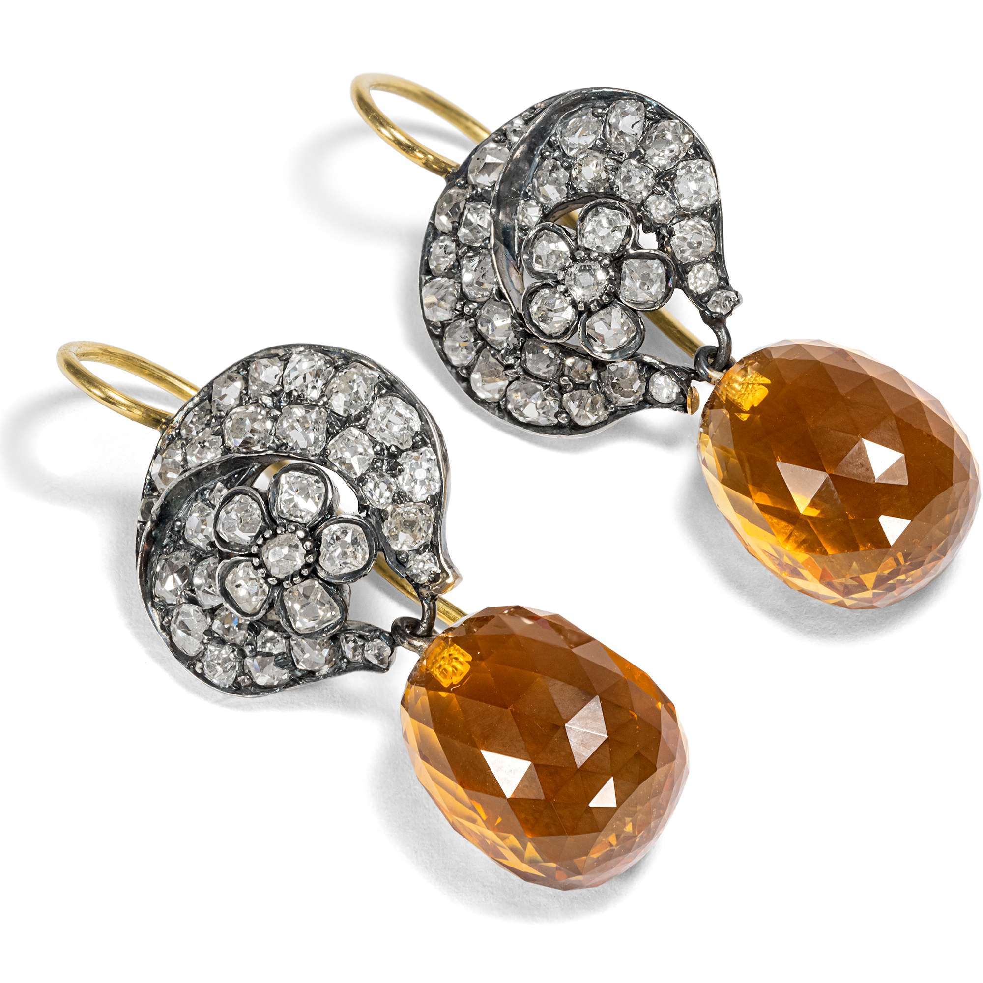 622889-hofer-antikschmuck-Fabelhafte-Ohrringe-aus-Citrinen-und-antiken-Diamantelementen-um-1860-2023-Winterzeit-und-Sonnenstrahl_2