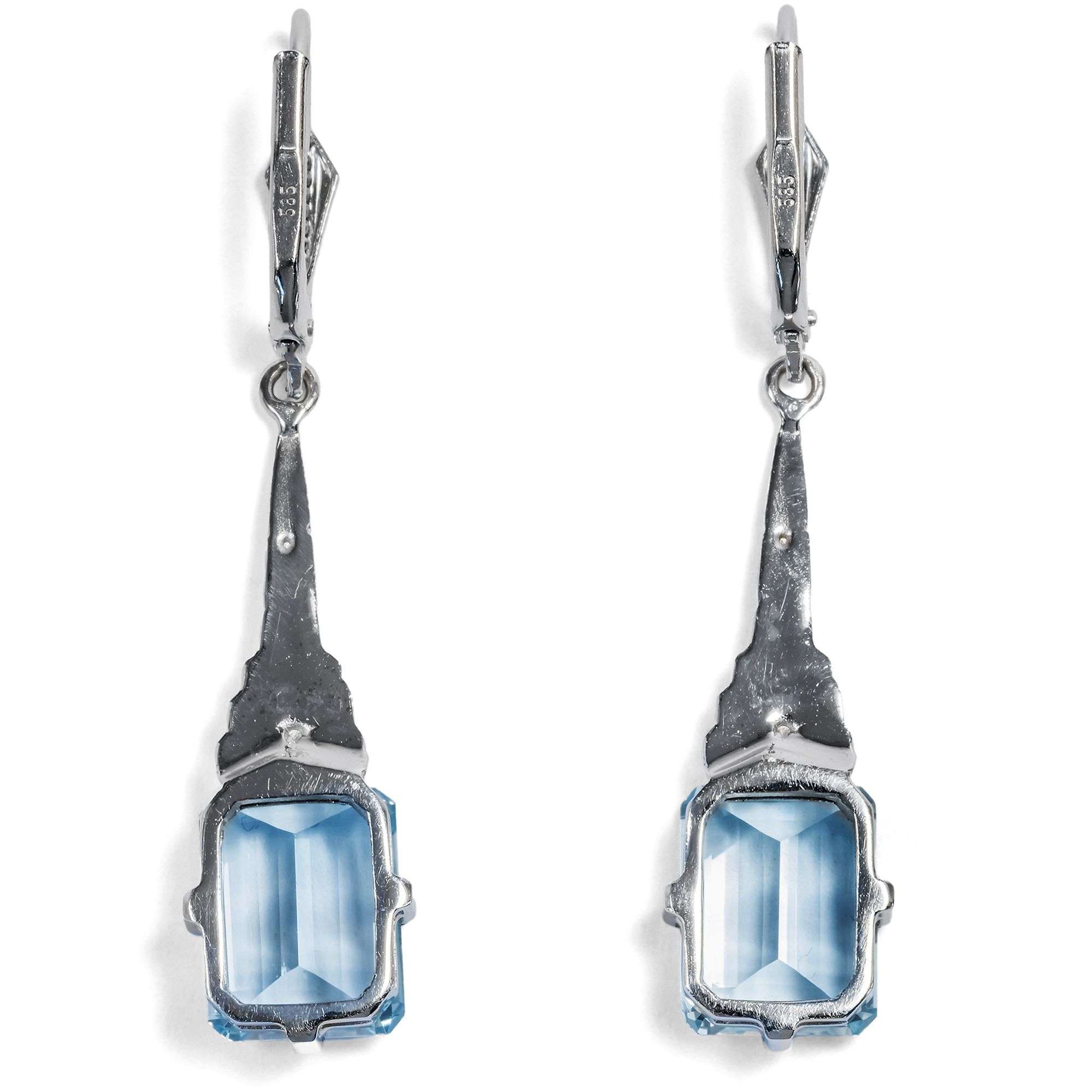 623223-hofer-antikschmuck-Elegante-Ohrringe-mit-Aquamarinen-und-Diamanten-aus-unserer-Werkstatt-Ein-Wintermaerchen_2