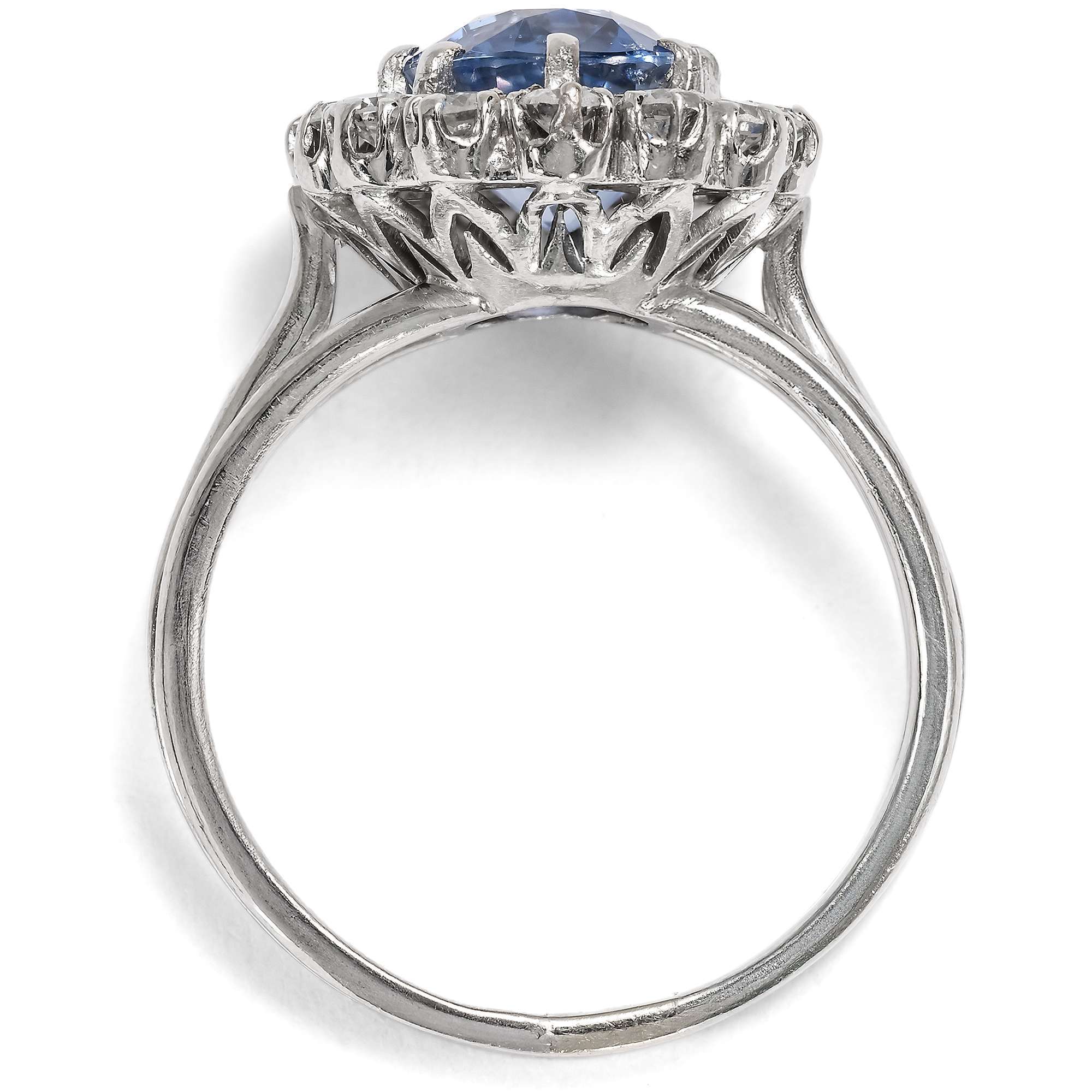 623294-hofer-antikschmuck-Vintage-Platinring-mit-unbehandeltem-Saphir-und-Diamanten-um-1965-Wie-die-Natur-ihn-schuf_1