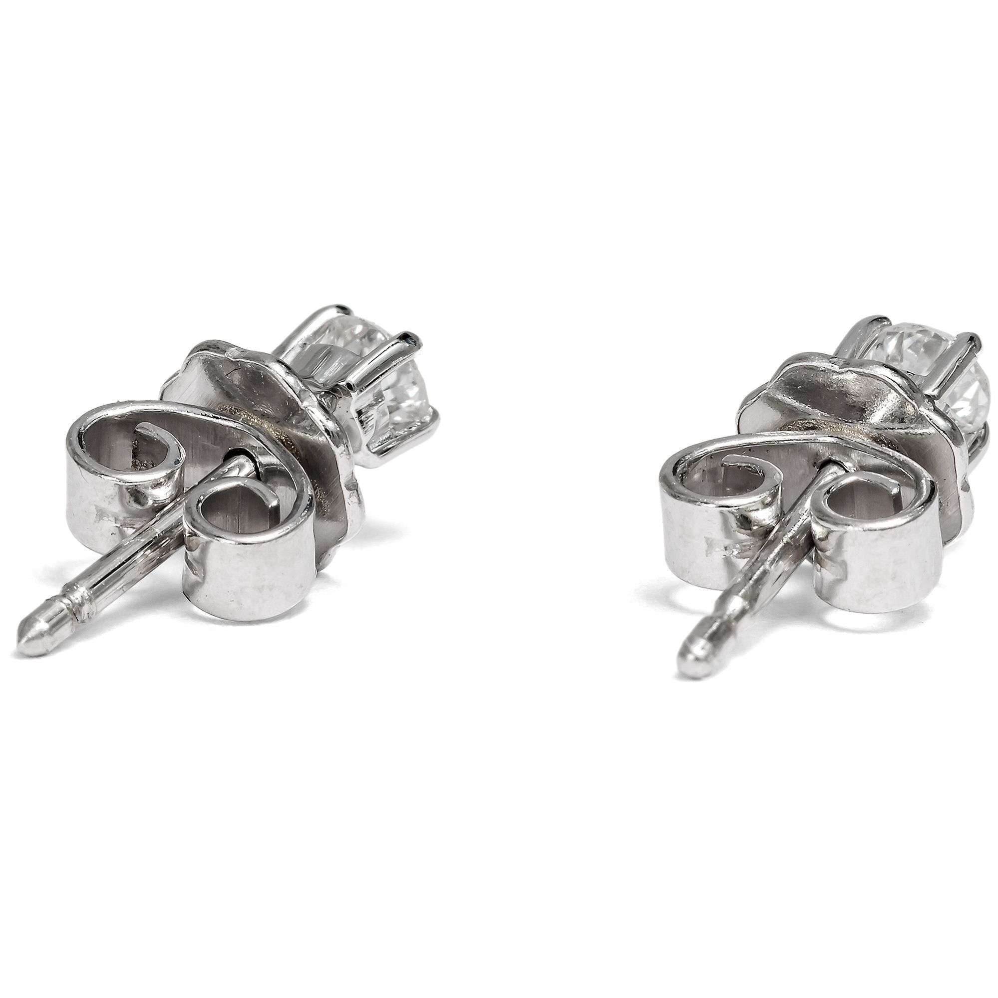 623979-hofer-antikschmuck-Ungetragene-Ohrstecker-mit-vintage-Brillanten-in-Weissgold-aus-unserer-Werkstatt-Zwei-funkelnde-Sterne_3