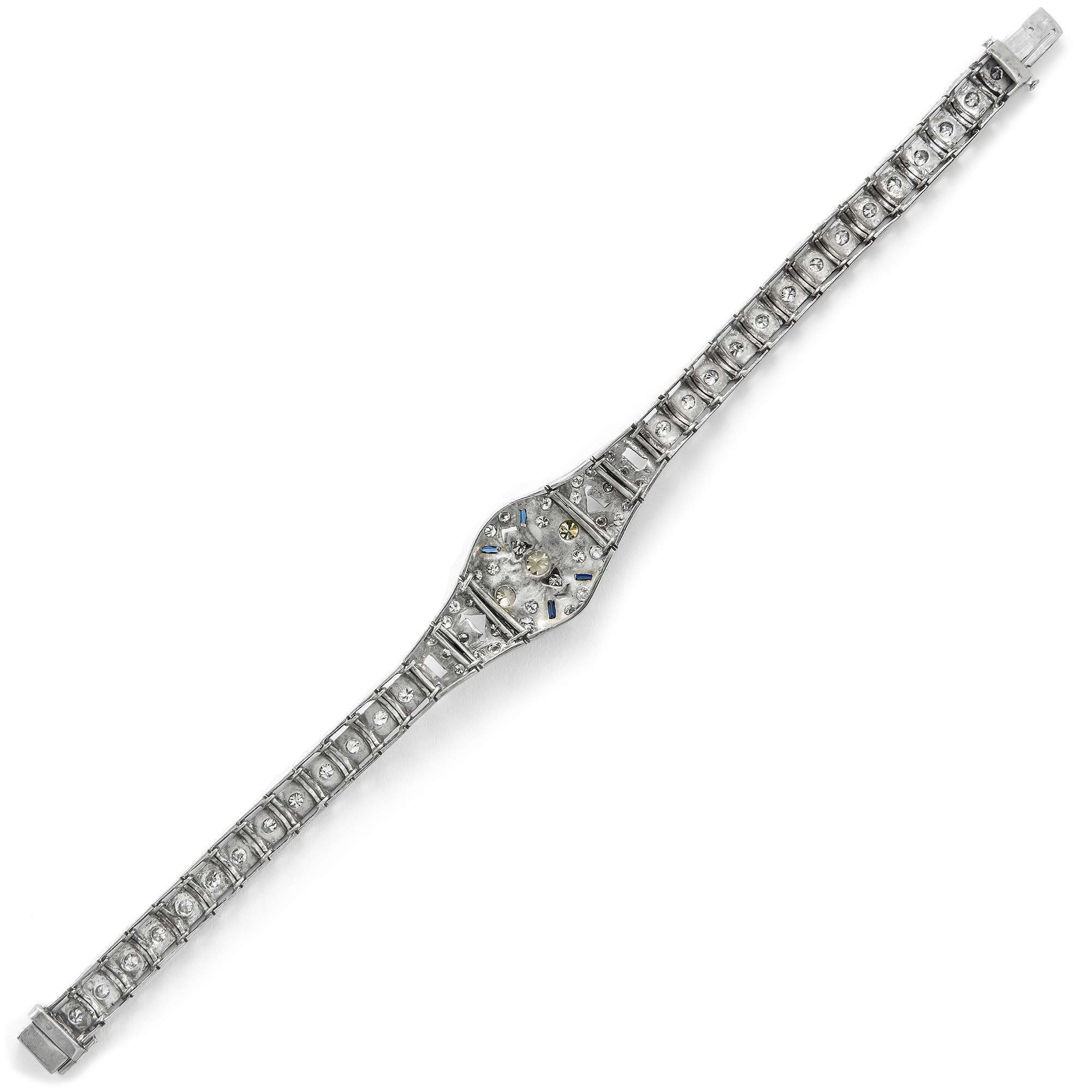 624225-hofer-antikschmuck-Elegantes-Armband-aus-Palladium-mit-Diamanten-und-Saphiren-Art-Deco-um-1940-Ein-funkelnder-Begleiter_5