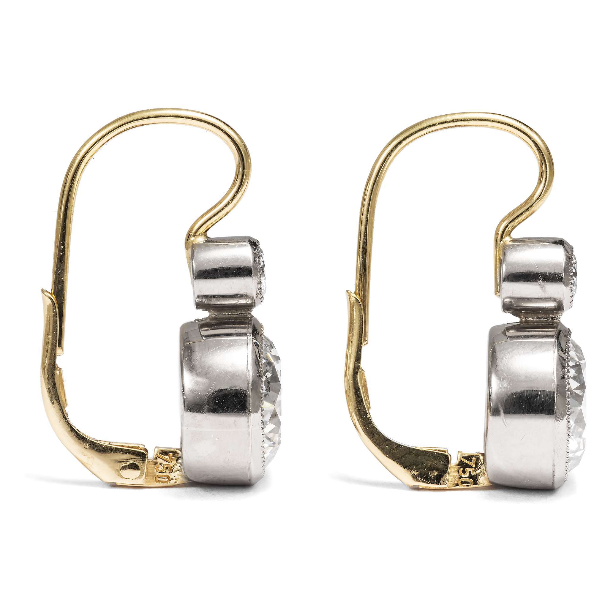 624290-hofer-antikschmuck-Kostbare-Ohrringe-aus-Gold-und-Weissgold-mit-3-64-ct-Vintage-Brillanten-Berlin-2025-Die-hohe-Schule-des-Funkelns