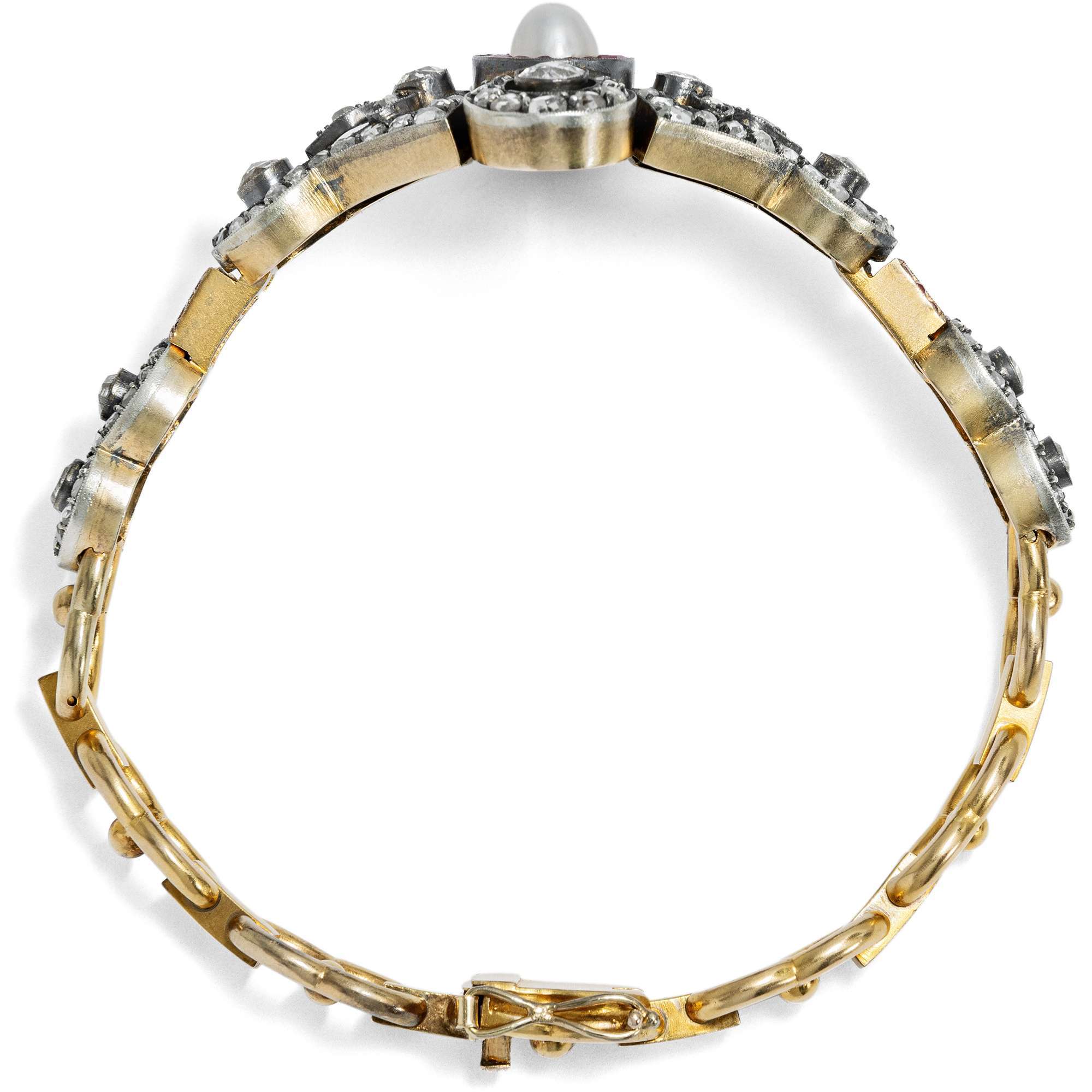 624481-hofer-antikschmuck-Prachtvolles-Armband-mit-Naturperle-Diamanten-und-Verneuil-Rubinen-um-1905-Zwischen-Ballsaal-und-Opernloge_2
