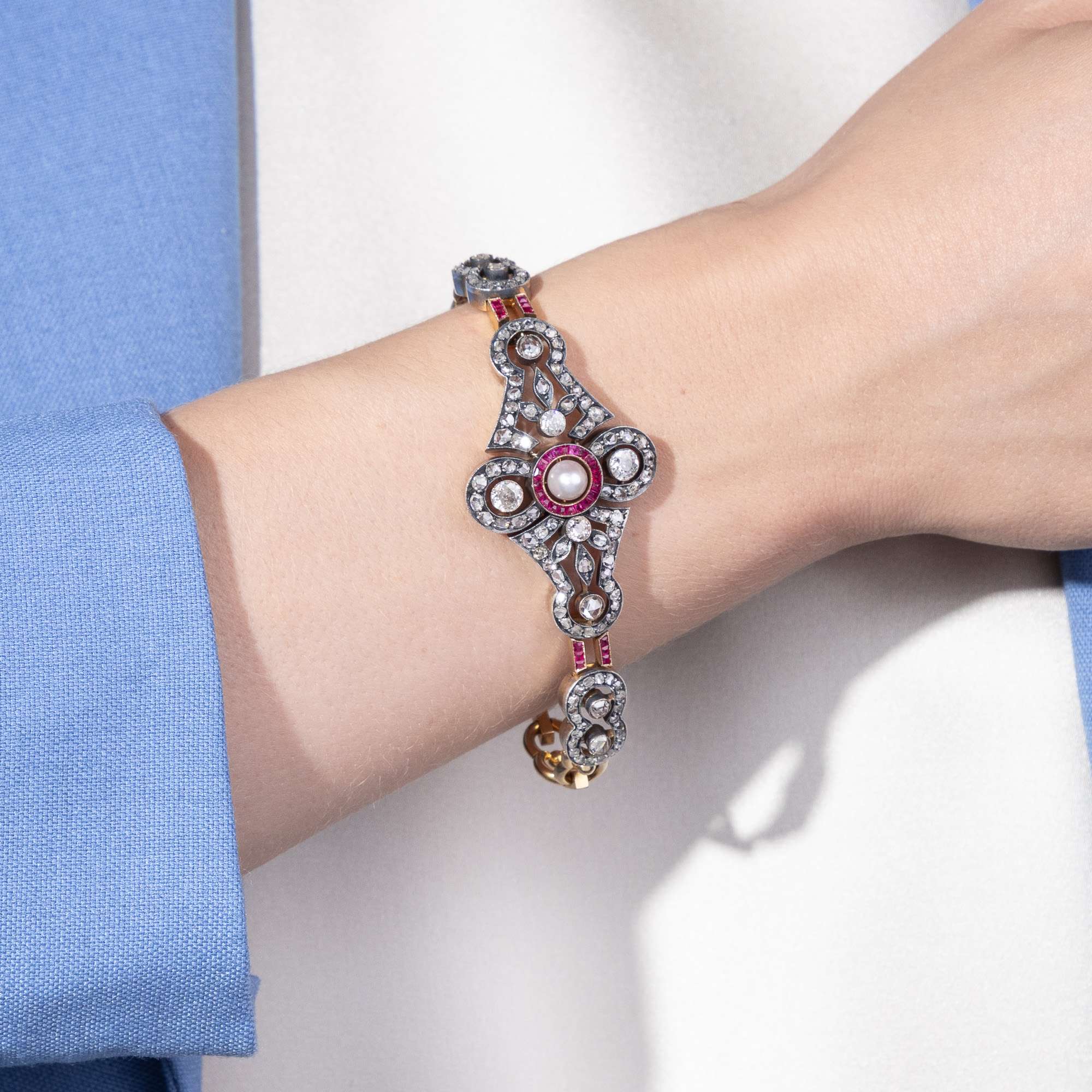 624481-hofer-antikschmuck_1