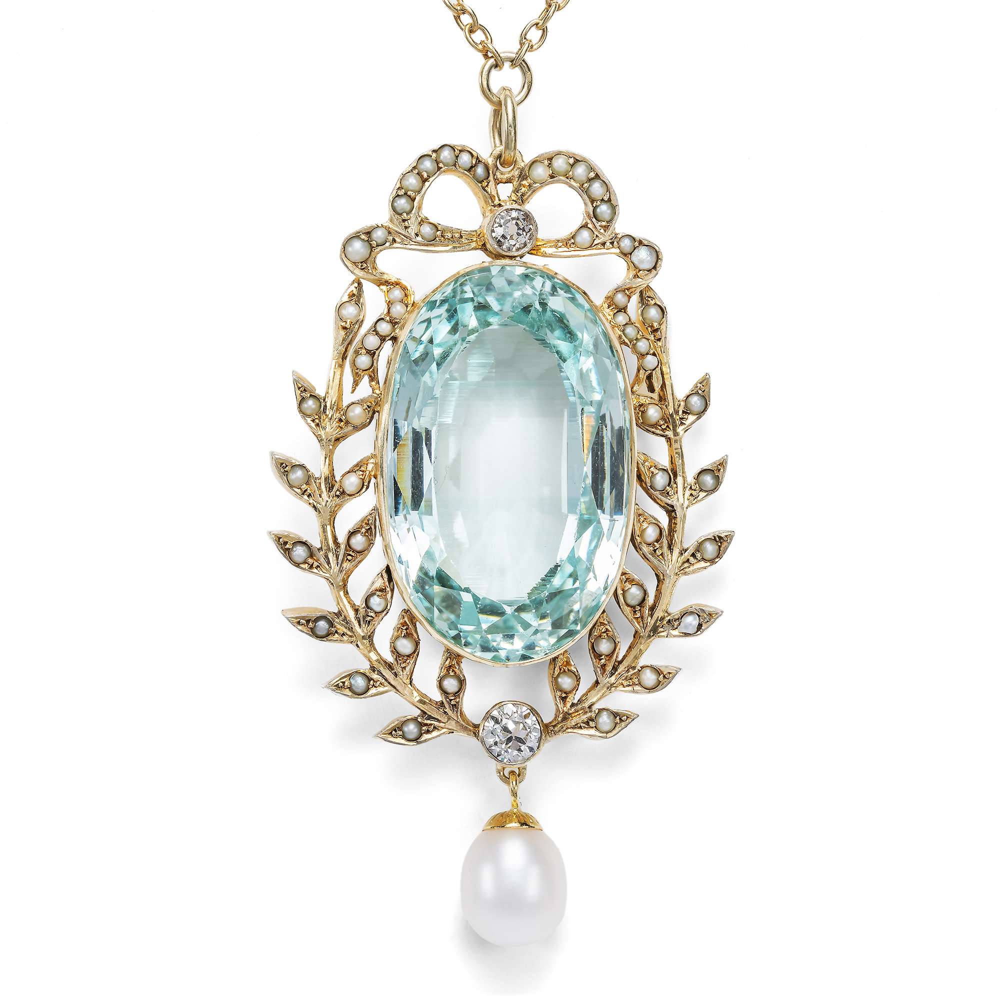625097-hofer-antikschmuck-Ungewoehnlicher-Anhaenger-mit-grossem-Aquamarin-Diamanten-und-Perlen-Offenbach-am-Main-um-1900-Ein-Stueckchen-Himmel