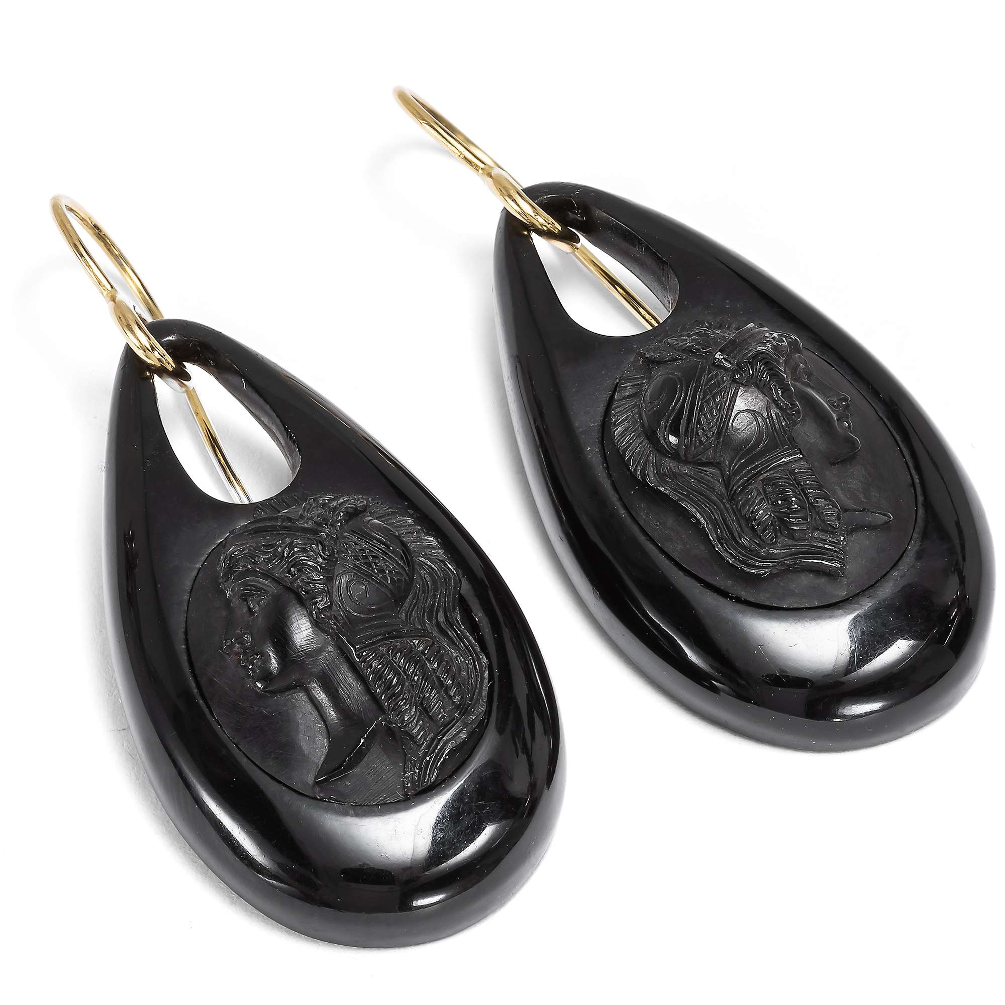 625135-hofer-antikschmuck-Antike-Ohrringe-aus-Jet-mit-Darstellungen-der-Athene-um-1870-und-spaeter-Ein-klarer-Kopf_3
