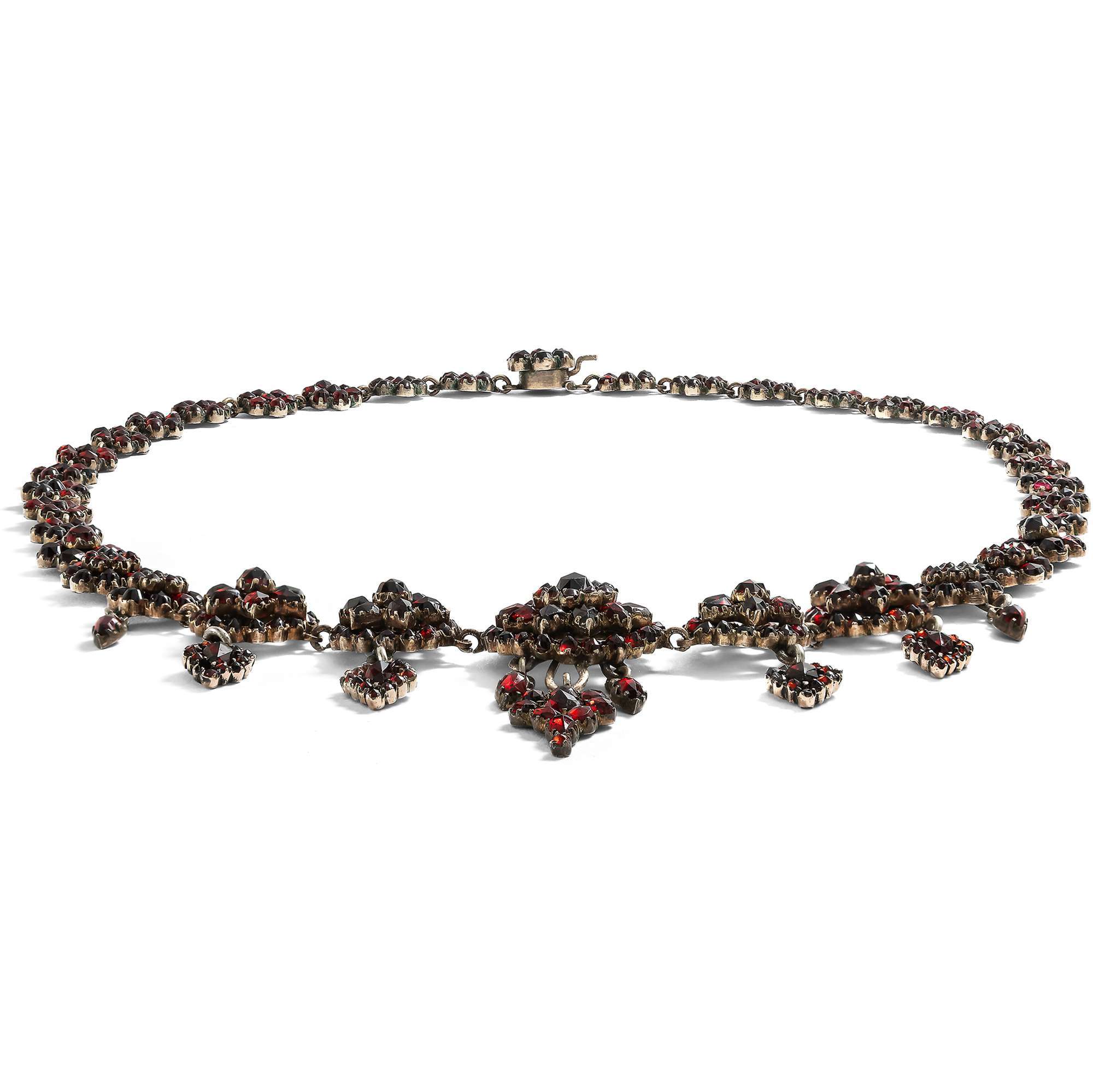 625279-hofer-antikschmuck-Antikes-Blueten-Collier-aus-boehmischen-Granaten-um-1880-Bohemian-Rhapsody_1
