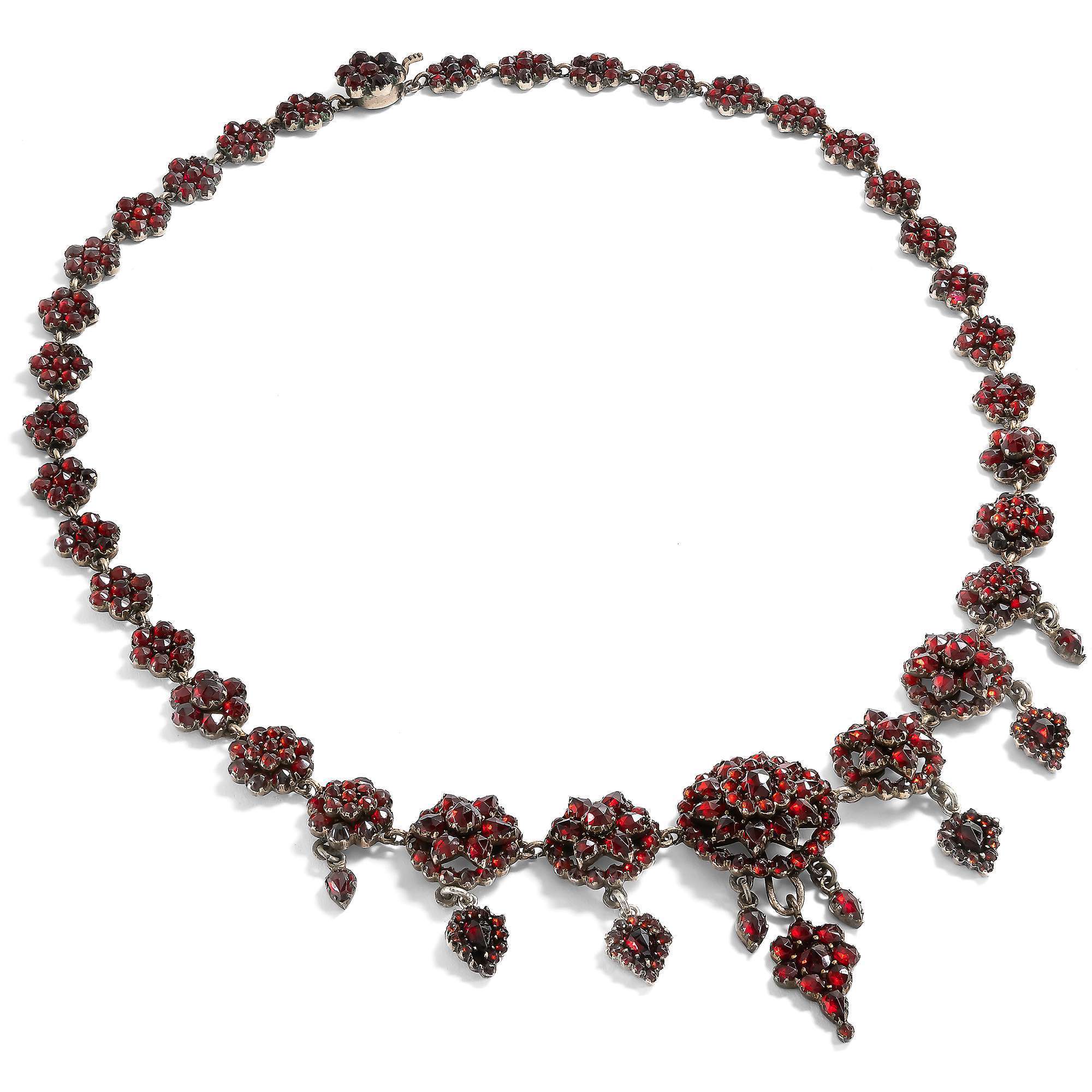 625279-hofer-antikschmuck-Antikes-Blueten-Collier-aus-boehmischen-Granaten-um-1880-Bohemian-Rhapsody_2