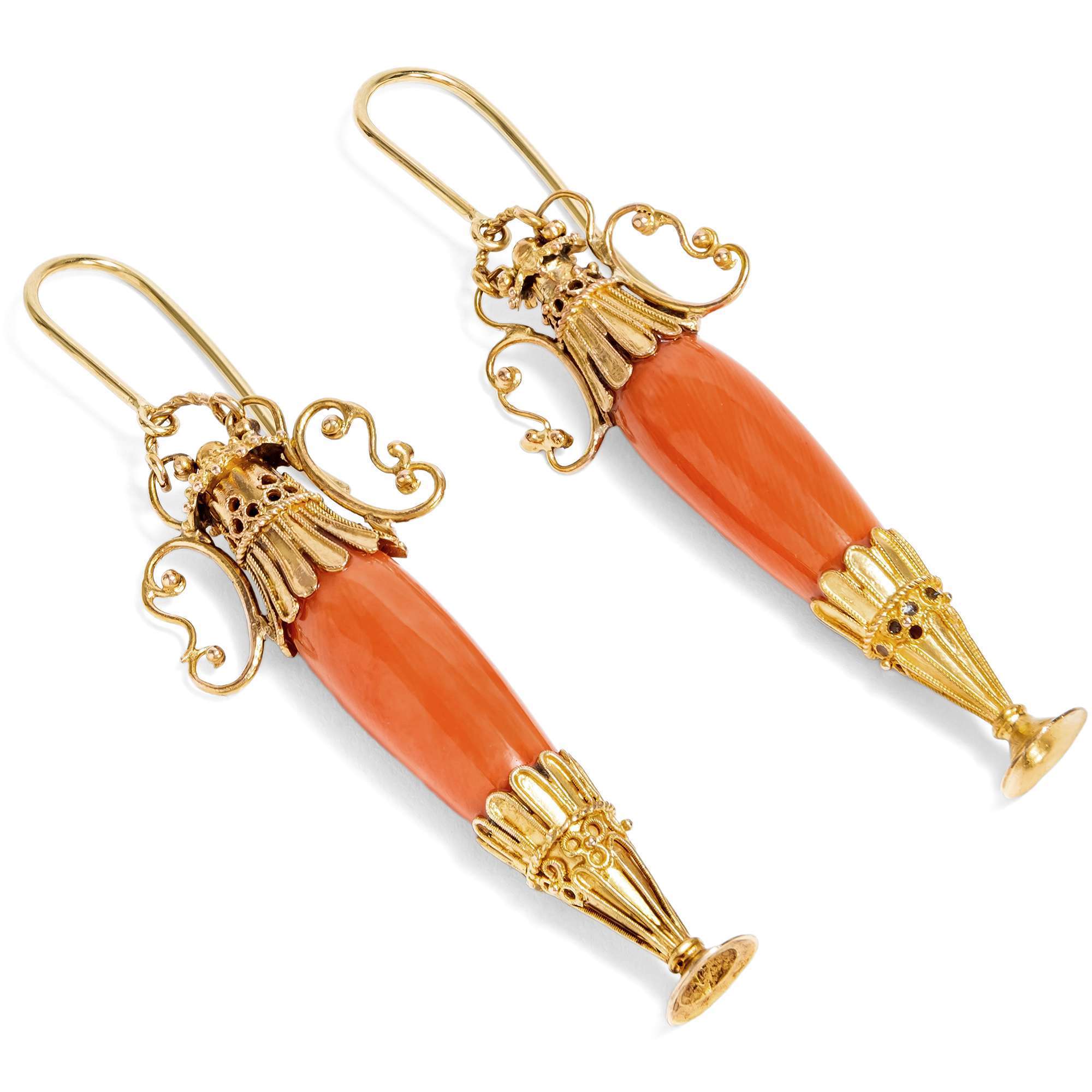 625350-hofer-antikschmuck-Antike-Ohrringe-mit-Amphoren-aus-Koralle-in-Gold-England-nach-1875-Vom-Geist-der-Antike_2