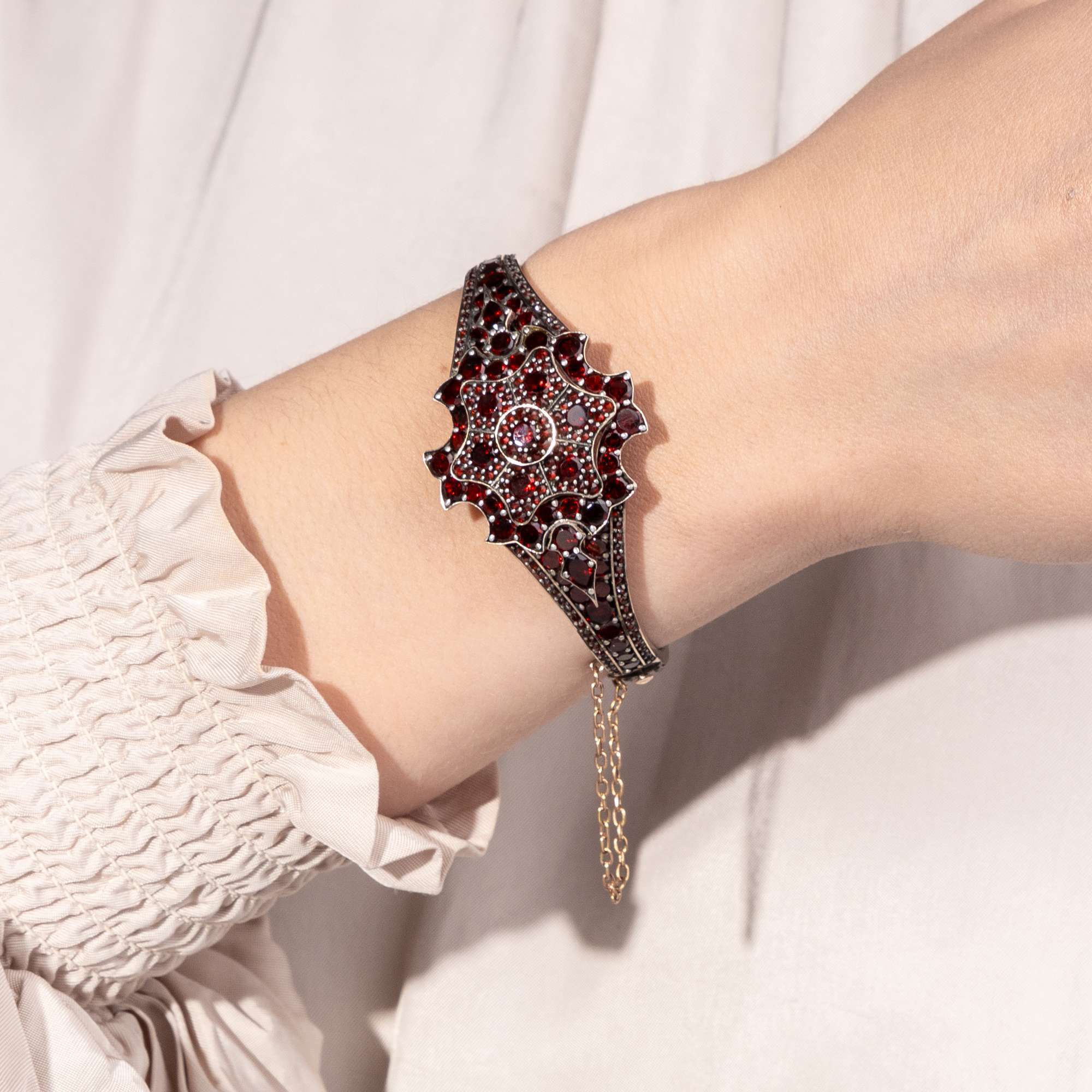 625939-hofer-antikschmuck_1