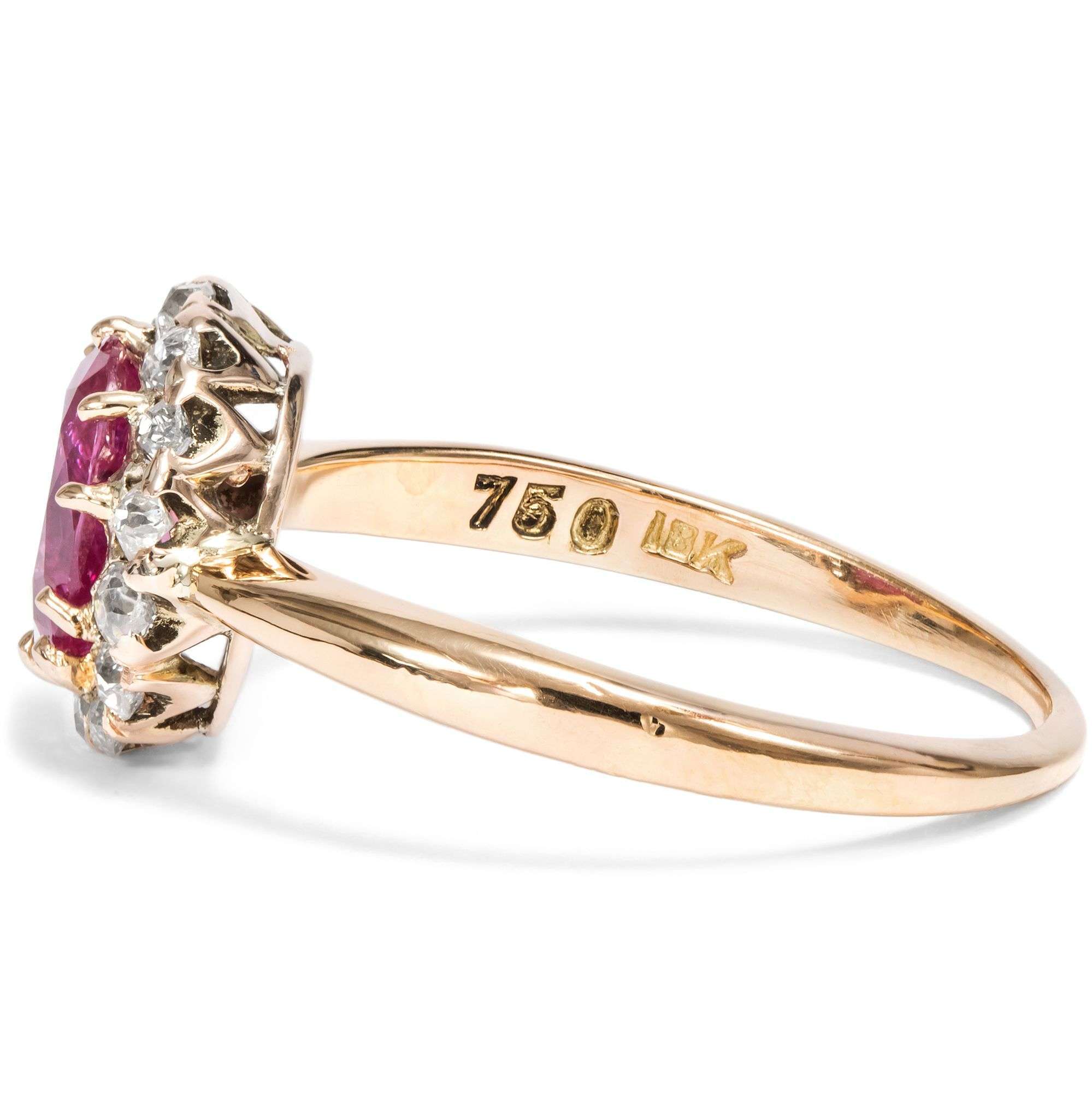 625983-hofer-antikschmuck-Kostbarer-Ring-mit-unbehandeltem-Burma-Rubin-und-Diamanten-um-1900-Burmas-Antwort-auf-die-grosse-Liebe_5