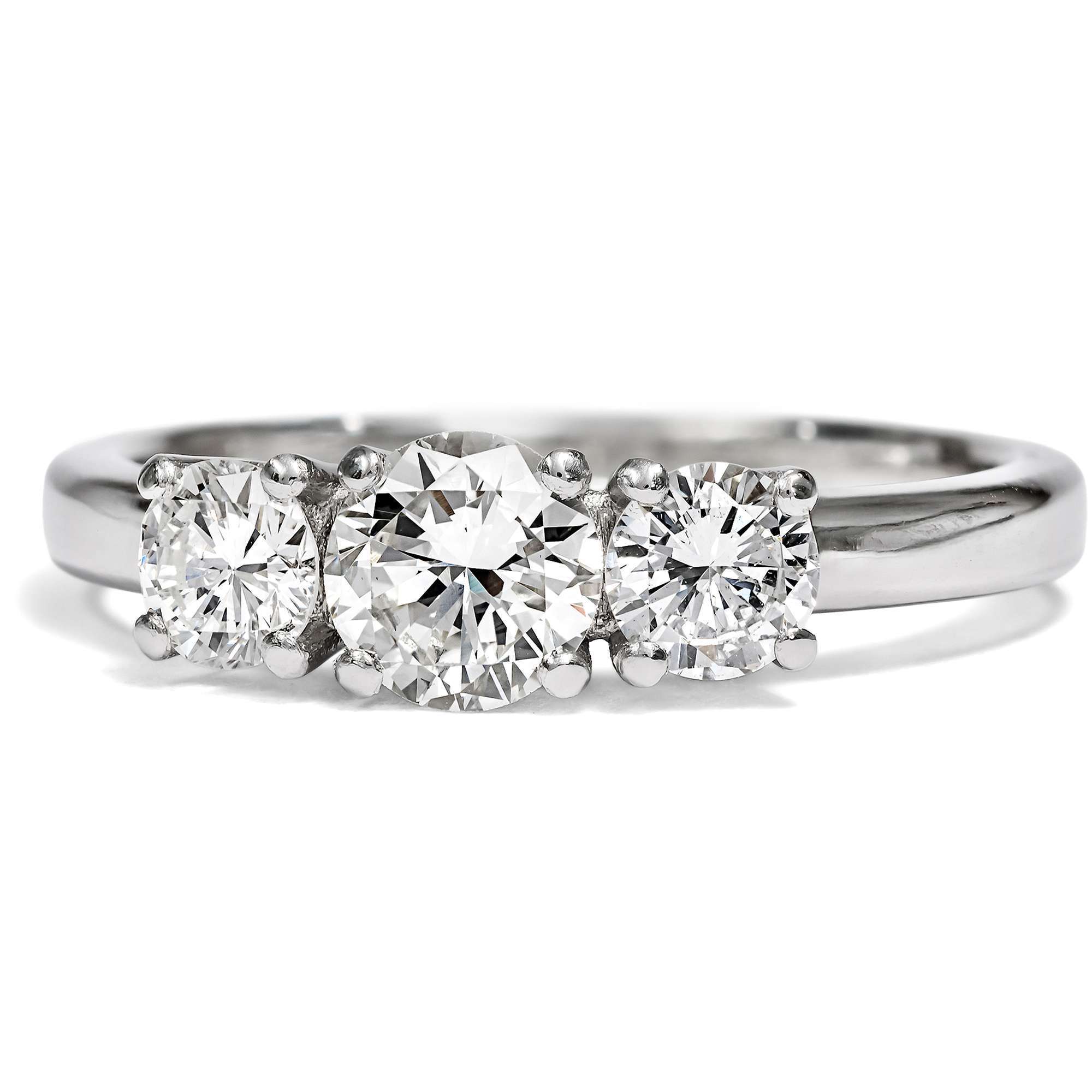 626456-hofer-antikschmuck-Ungetragener-Trilogie-Ring-mit-0-91-ct-vintage-Brillanten-in-Platin-aus-unserer-Werkstatt-Weitergabe-des-Feuers_2