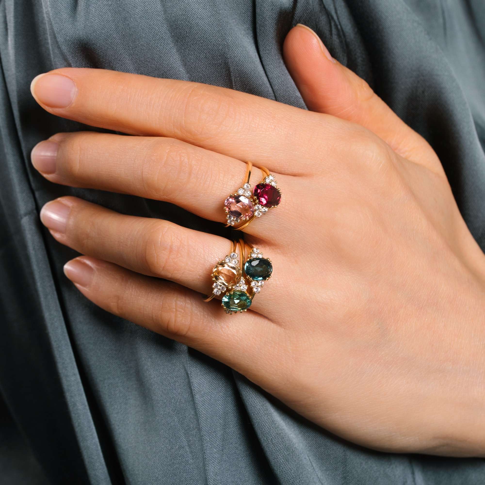 626527-hofer-antikschmuck-Ungetragener-Ring-mit-violettem-Amethyst-und-Brillanten-in-Gold-aus-unserer-Werkstatt-Veilchenzeit