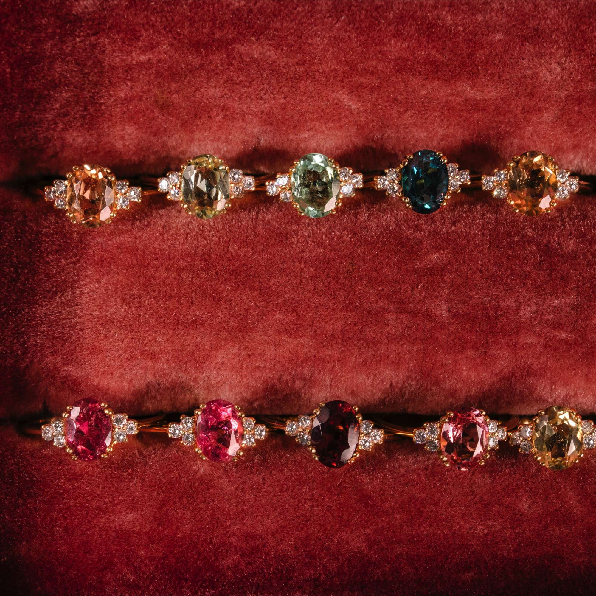 626527-hofer-antikschmuck-Ungetragener-Ring-mit-violettem-Amethyst-und-Brillanten-in-Gold-aus-unserer-Werkstatt-Veilchenzeit