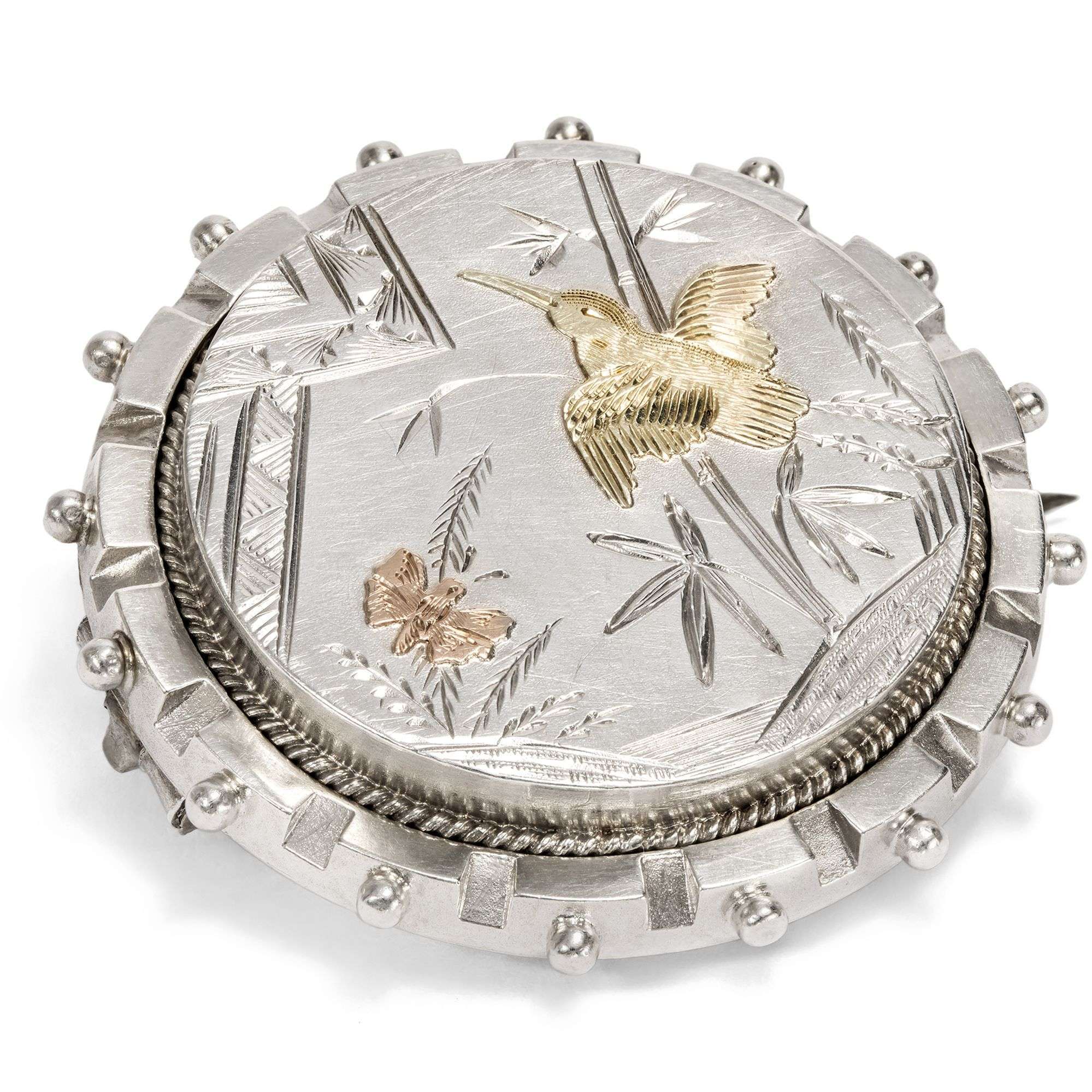 626678-hofer-antikschmuck-Prachtvolles-Aesthetic-Movement-Brosche-mit-Medaillon-aus-Silber-England-um-1880-Ausblick-nach-Japan_2