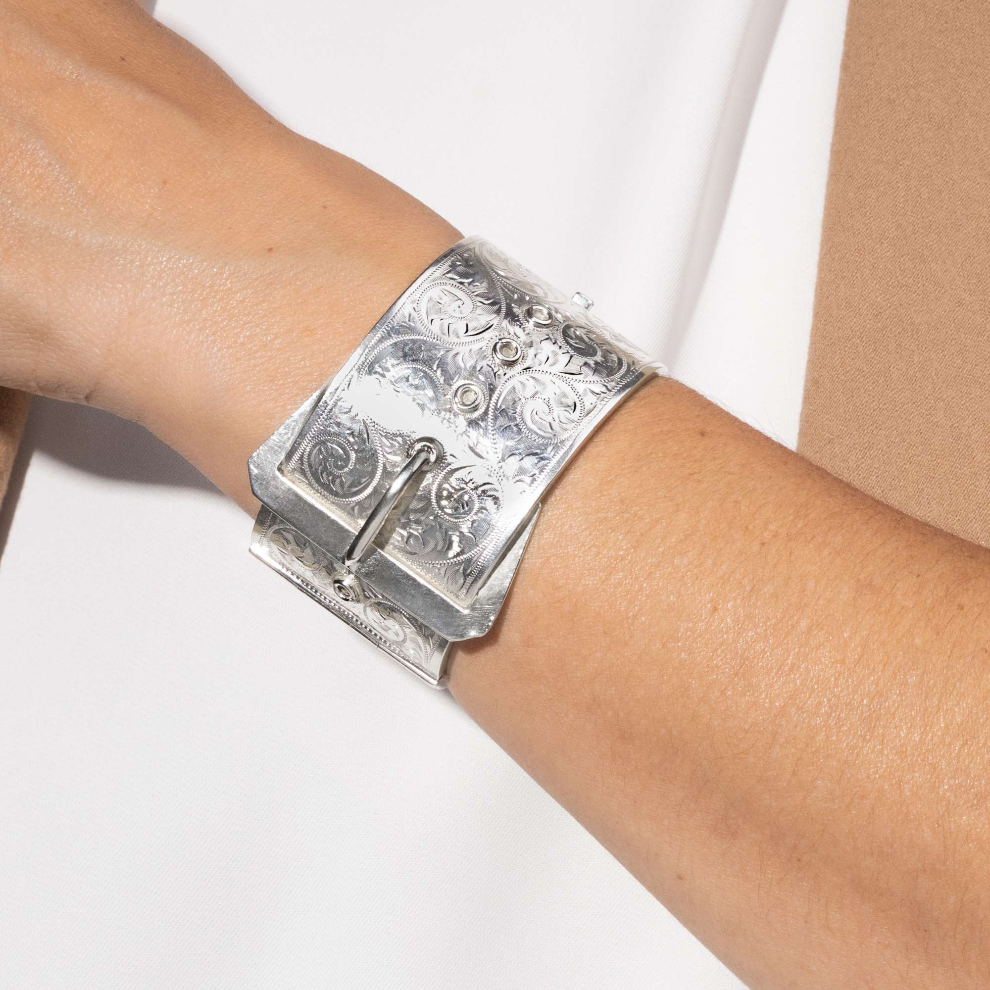 626681-hofer-antikschmuck-Breiter-Sterlingsilber-Armreif-in-Form-eines-Guertels-Birmingham-1937-Gut-geguertet_6