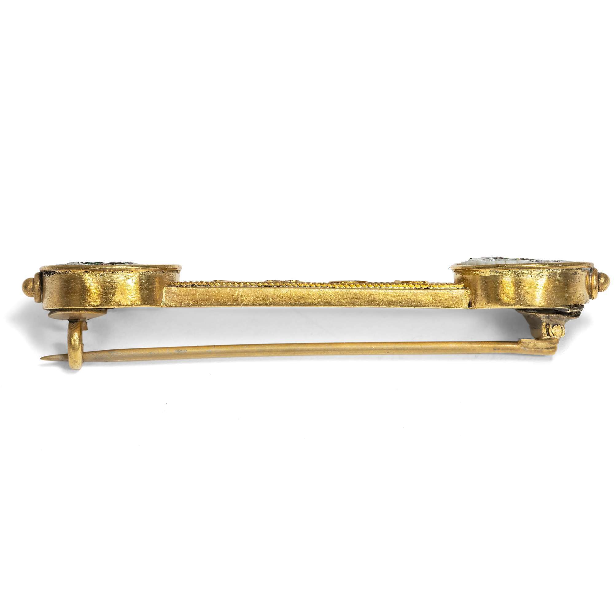 626937-hofer-antikschmuck-Antike-Souvenir-Brosche-im-archaeologischen-Stil-mit-Mikromosaiken-Rom-um-1880-Roma-Aeterna_1