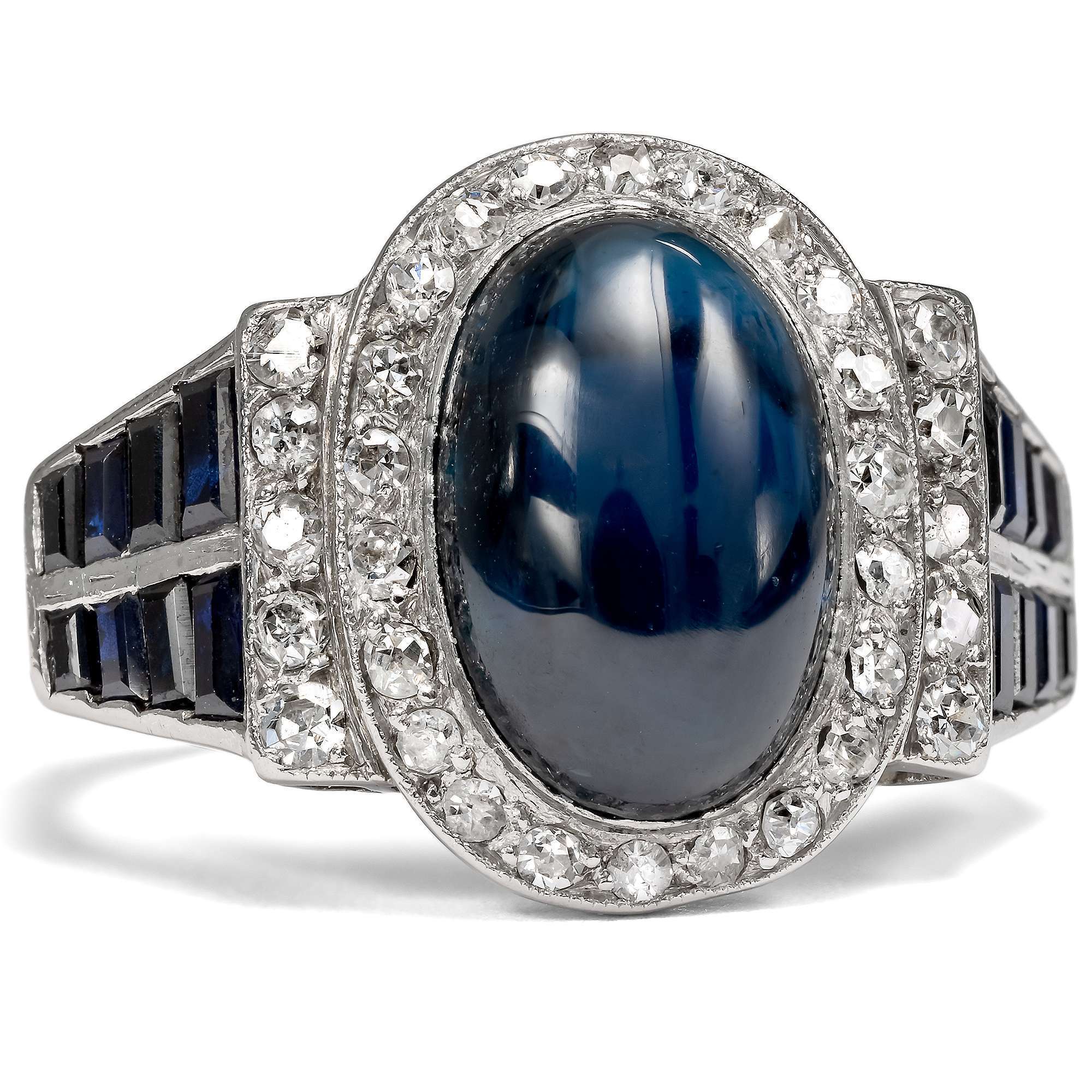 627002-hofer-antikschmuck-Antiker-Ring-mit-Saphir-und-Diamanten-in-Platin-und-Weissgold-um-1930-Saphir-trifft-Sternenstaub_2