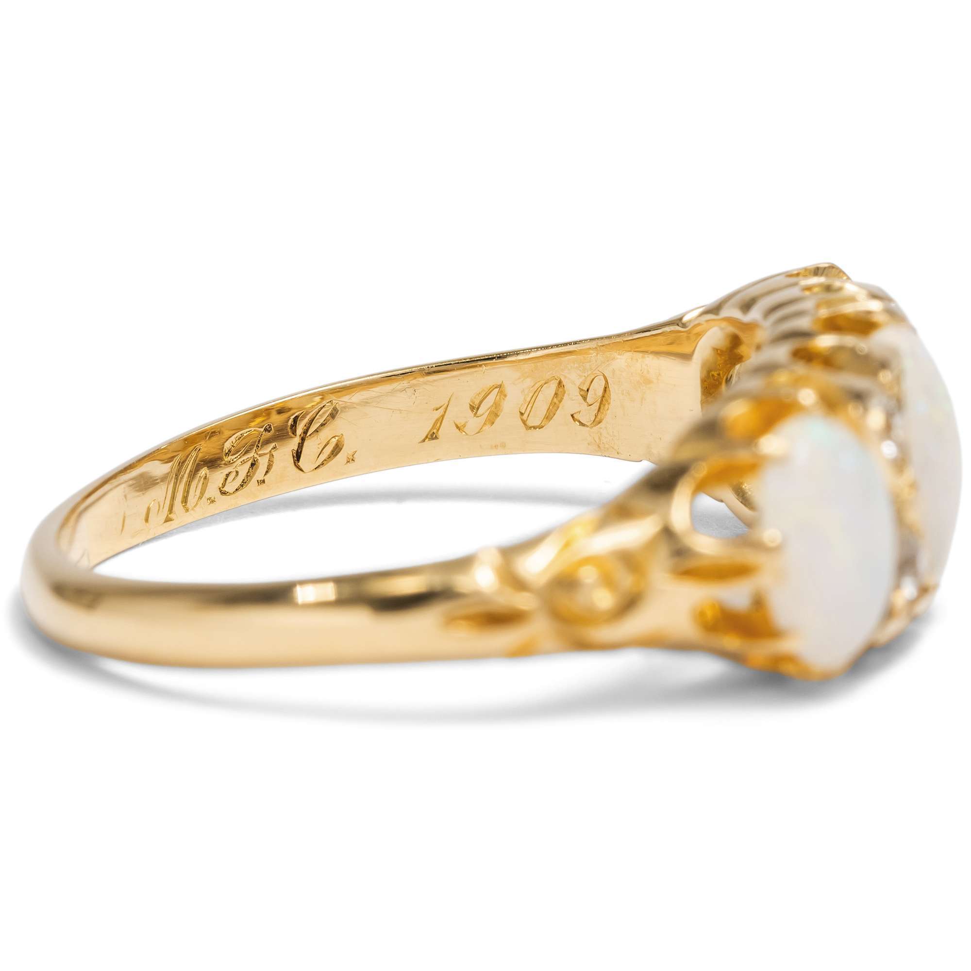 627056-hofer-antikschmuck-Antiker-Opalring-aus-Gelbgold-mit-Diamantrosen-Birmingham-1907-Edwardian-Glow-Show_1