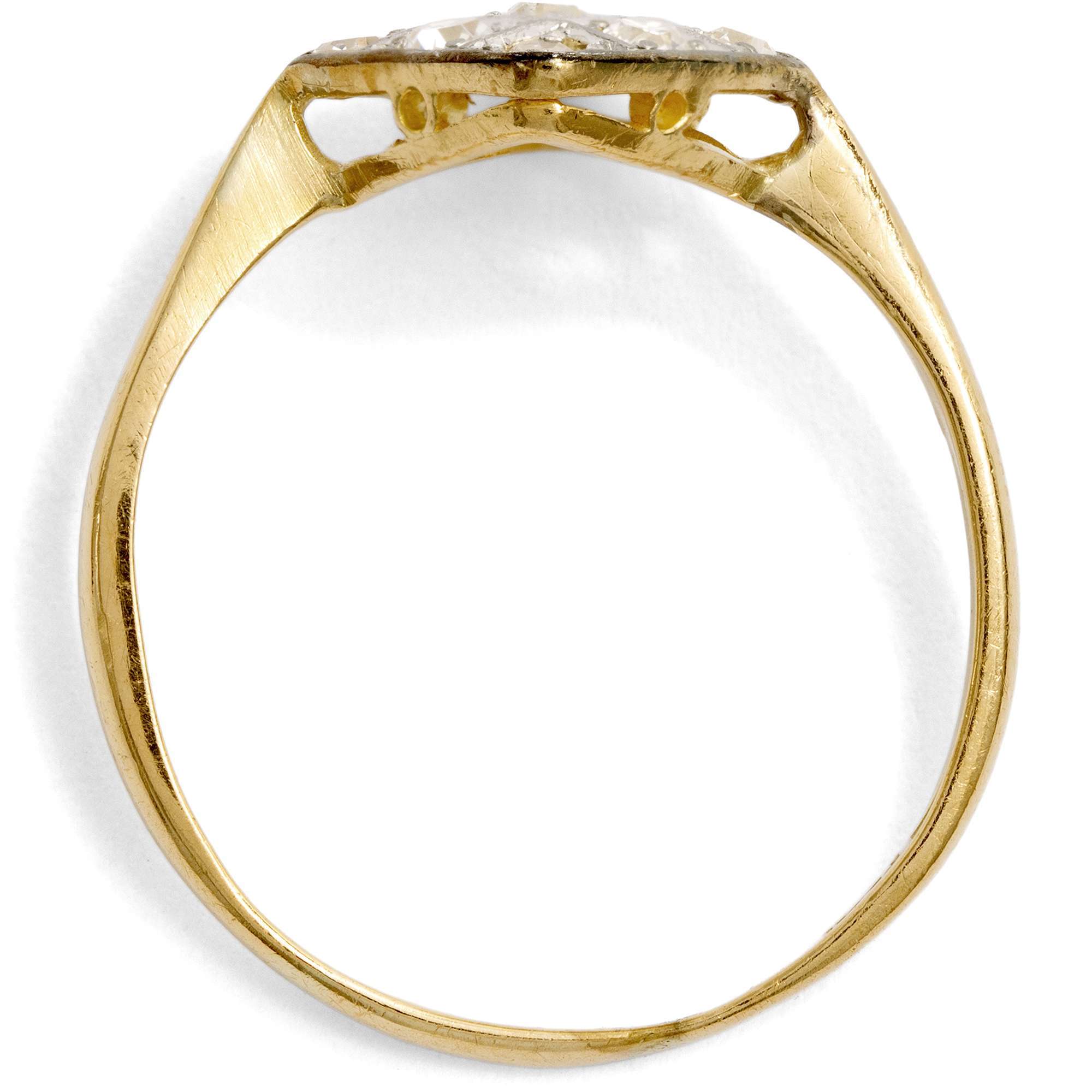 627073-hofer-antikschmuck-Zierlicher-Ring-mit-Diamanten-in-Gold-und-Platin-England-um-1910-Zeuge-der-Schoenheit_4