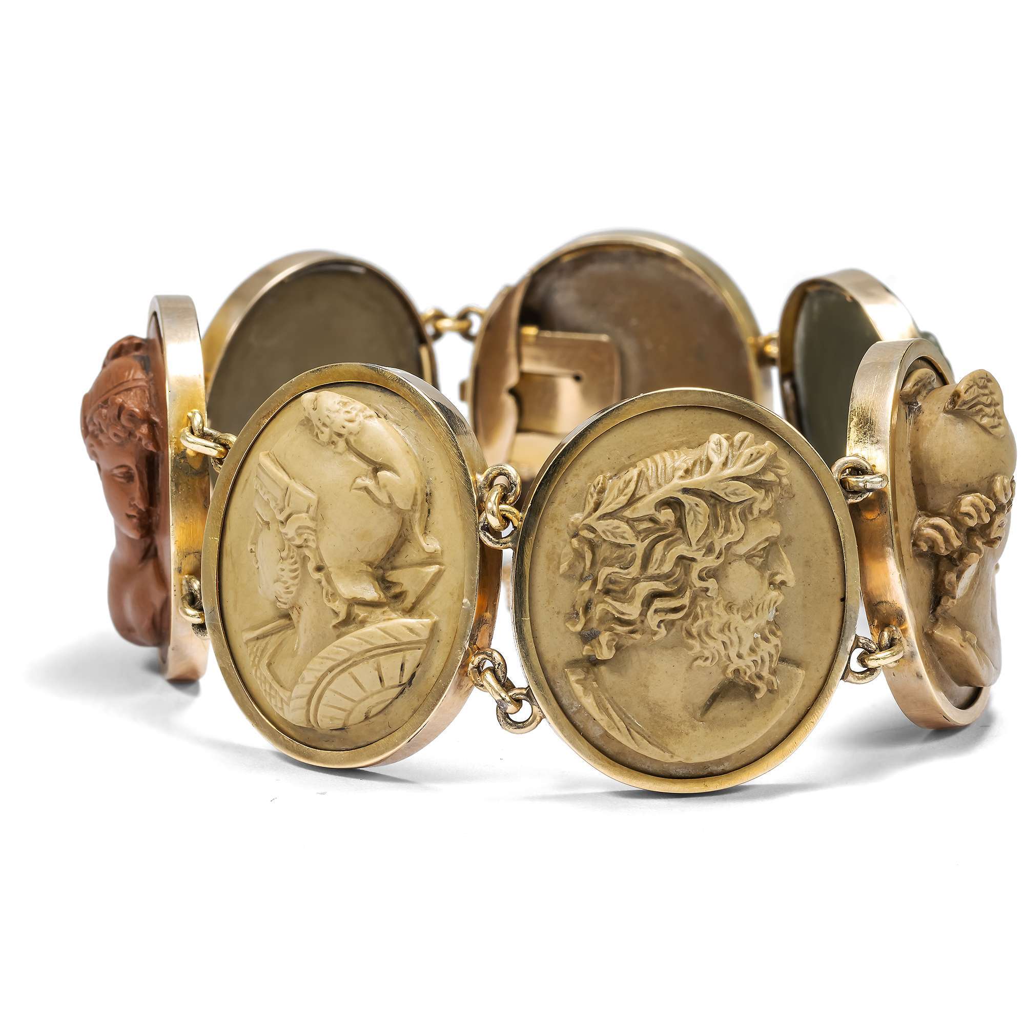 627093-hofer-antikschmuck-Prachtvolles-antikes-Armband-mit-Kameen-aus-Vesuv-Lava-Neapel-um-1860-Ein-Goetterreigen