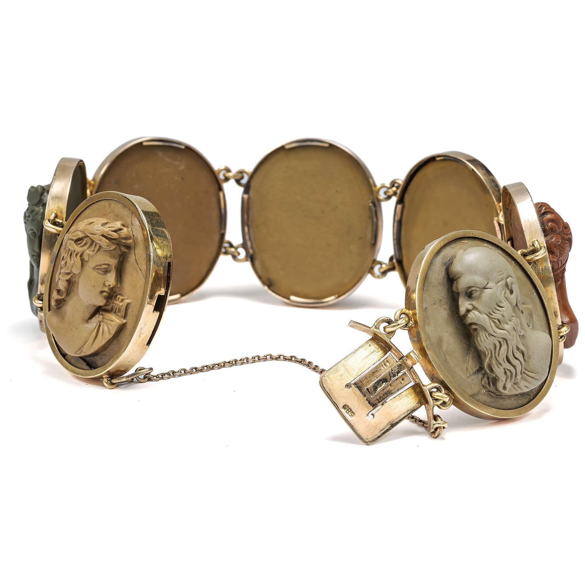 627093-hofer-antikschmuck-Prachtvolles-antikes-Armband-mit-Kameen-aus-Vesuv-Lava-Neapel-um-1860-Ein-Goetterreigen_1