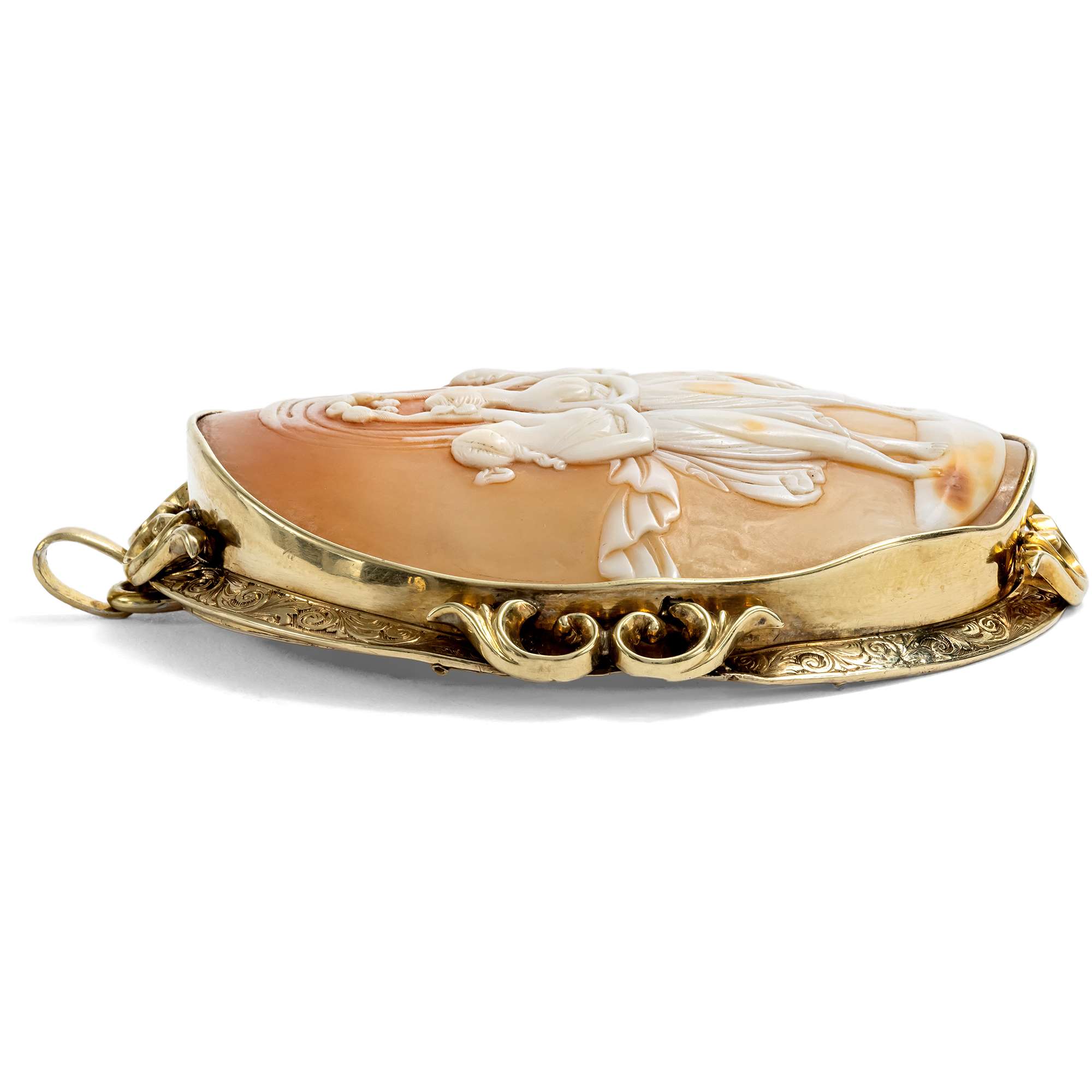 627201-hofer-antikschmuck-Grosser-Anhaenger-mit-Muschelgemme-in-Gold-nach-Antonio-Canova-Italien-um-1845-Die-schoenste-Tanzgruppe-der-Antike