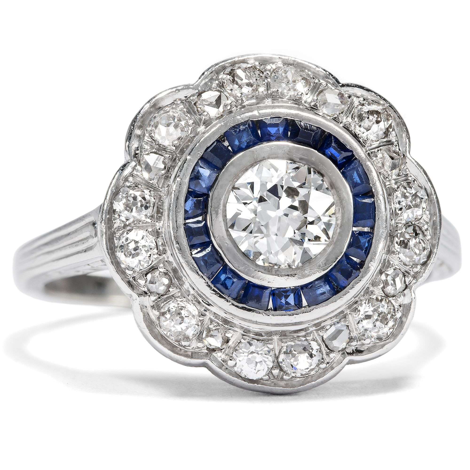 627205-hofer-antikschmuck-Antiker-Target-Ring-mit-Diamanten-und-Saphiren-wohl-USA-um-1930-Zielpunkt-Schoenheit_1