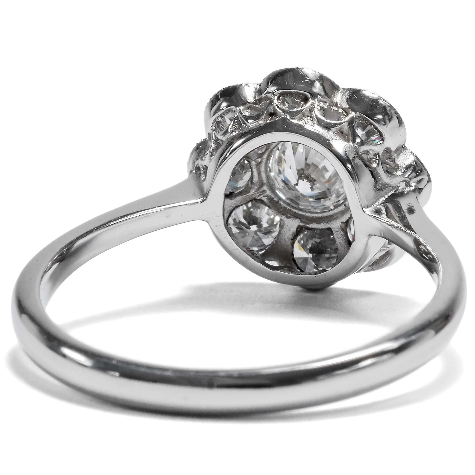 627221-hofer-antikschmuck-Nachhaltiger-Bluetenring-mit-vintage-Brillanten-in-Platin-aus-unserer-Werkstatt-Blumensprache_4