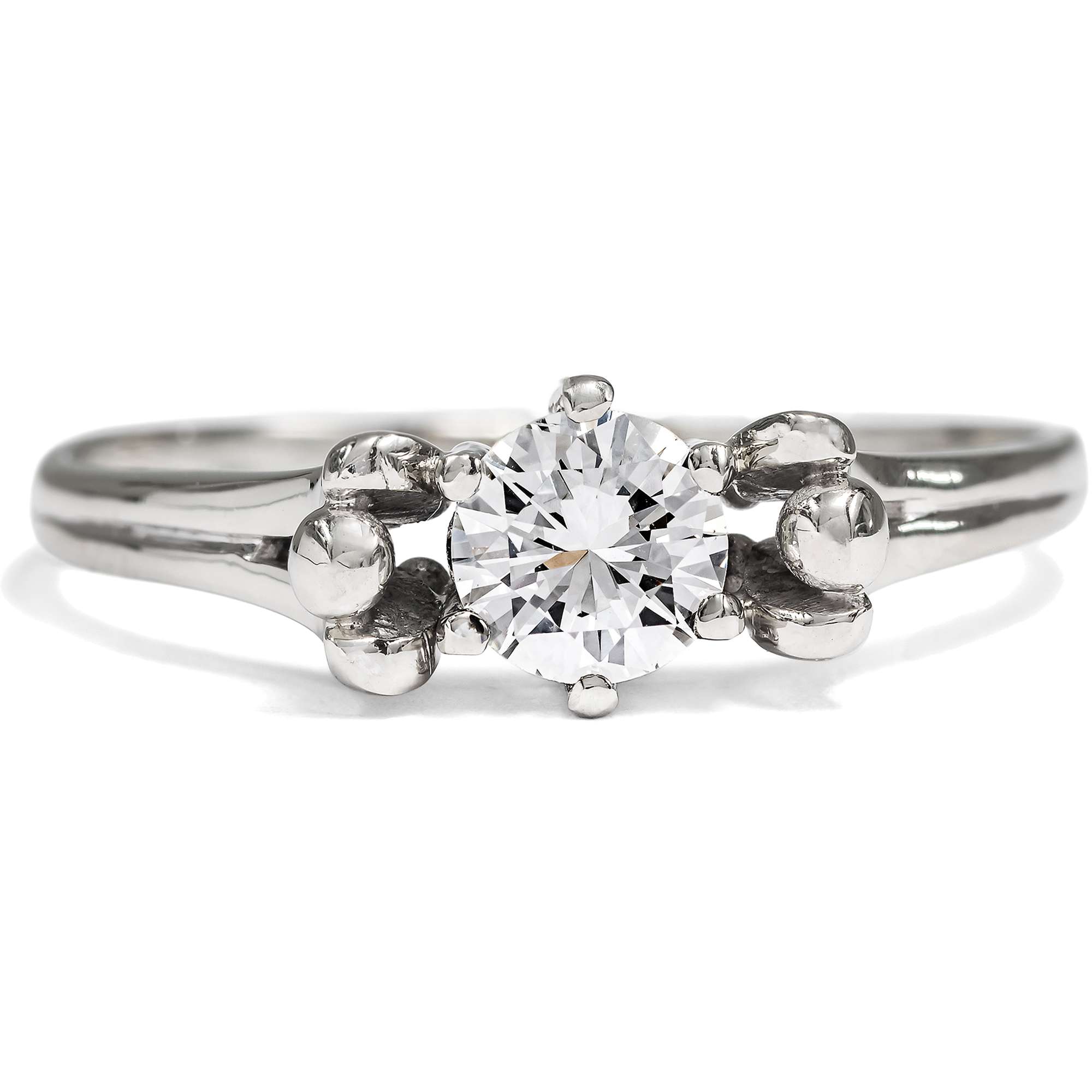 627229-hofer-antikschmuck-Klassischer-vintage-0-44-ct-Diamant-Solitaer-Ring-in-Weissgold-um-1955-Bewaehrte-Form_1
