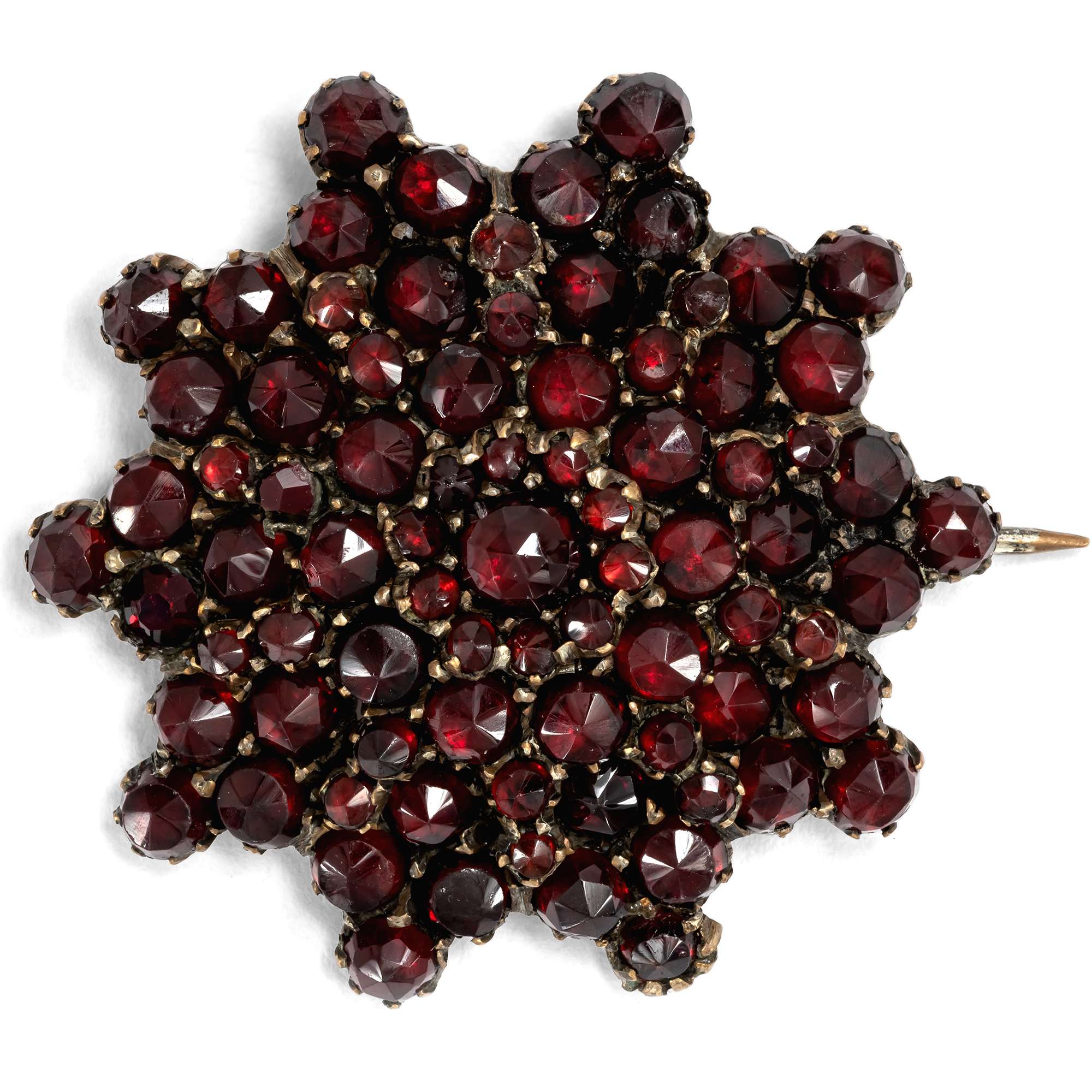 627257-hofer-antikschmuck-Antiker-Stern-aus-boehmischen-Granaten-als-Brosche-um-1880-Ein-Gruss-aus-ferner-Zeit_1