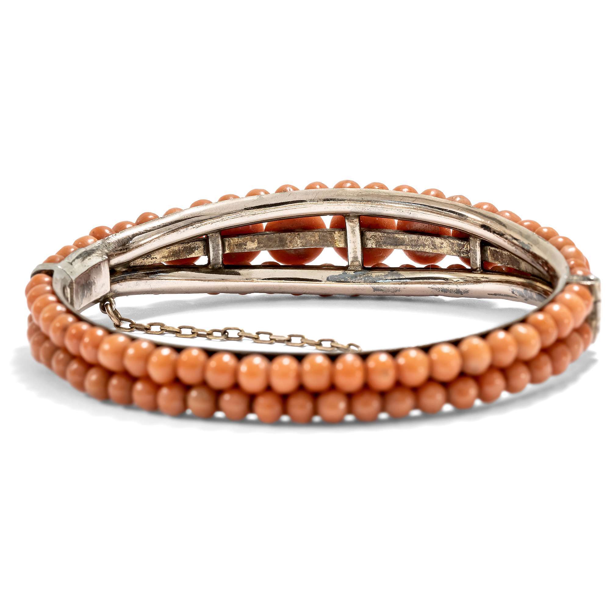 627300-hofer-antikschmuck-Armreif-mit-italienischen-Korallen-in-Silber-Italien-um-1900-Komm-ein-bisschen-mit-nach-Italien_3