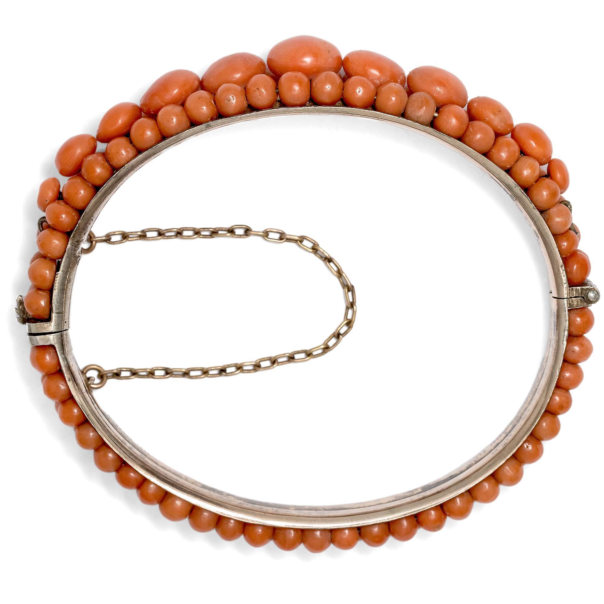 627300-hofer-antikschmuck-Armreif-mit-italienischen-Korallen-in-Silber-Italien-um-1900-Komm-ein-bisschen-mit-nach-Italien_4