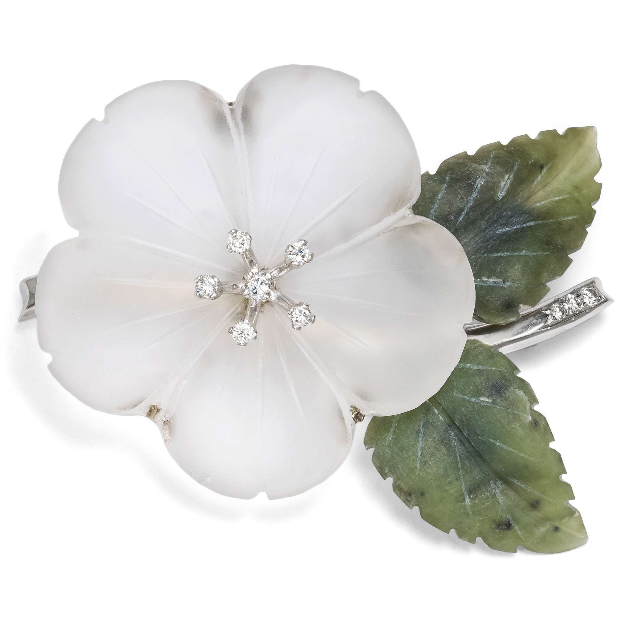 627397-hofer-antikschmuck-Florale-Brosche-aus-Bergkristall-und-Diamanten-in-Weissgold-Wien-um-1965-Blume-die-nicht-welkt
