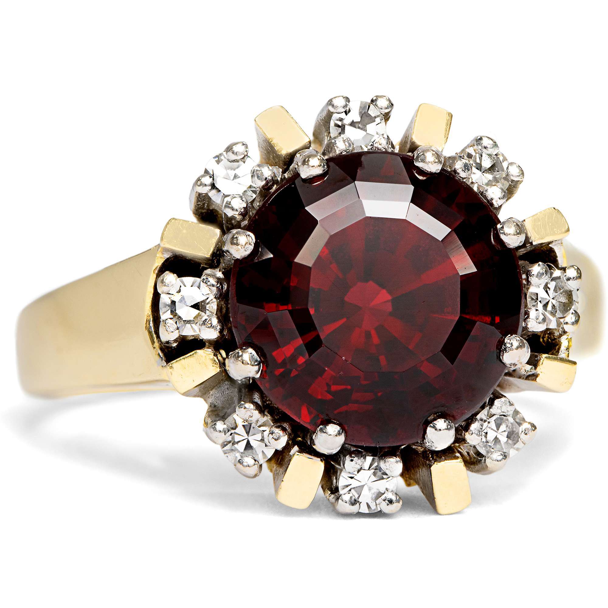 627455-hofer-antikschmuck-Vintage-Ring-mit-rotem-Granat-und-Diamanten-in-Gold-Deutschland-um-1965-Wenn-Understatement-leuchtet