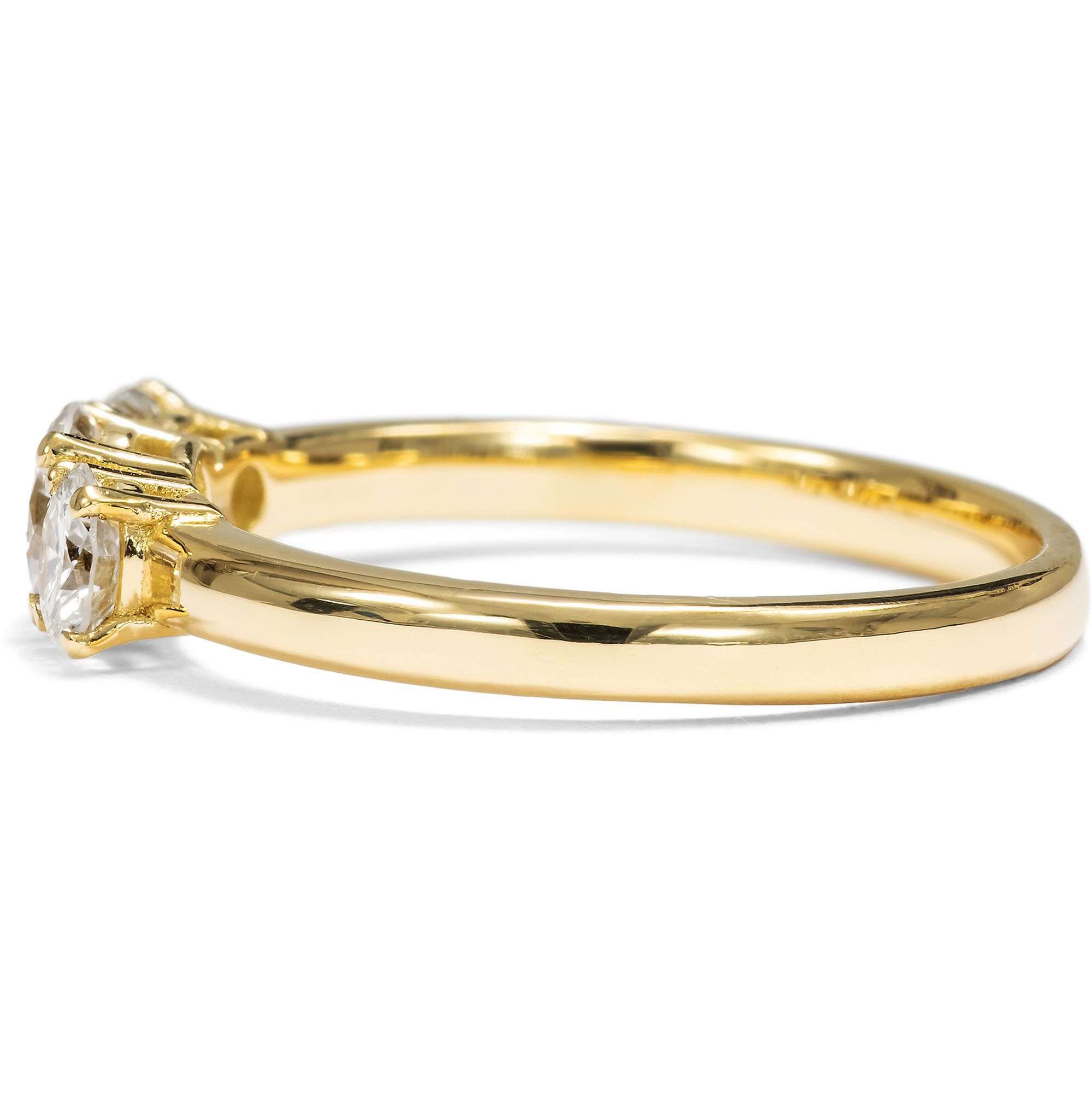 627780-hofer-antikschmuck-Ungetragener-Trilogie-Ring-mit-vintage-Brillanten-in-Gelbgold-aus-unserer-Werkstatt-Weitergabe-des-Feuers_3